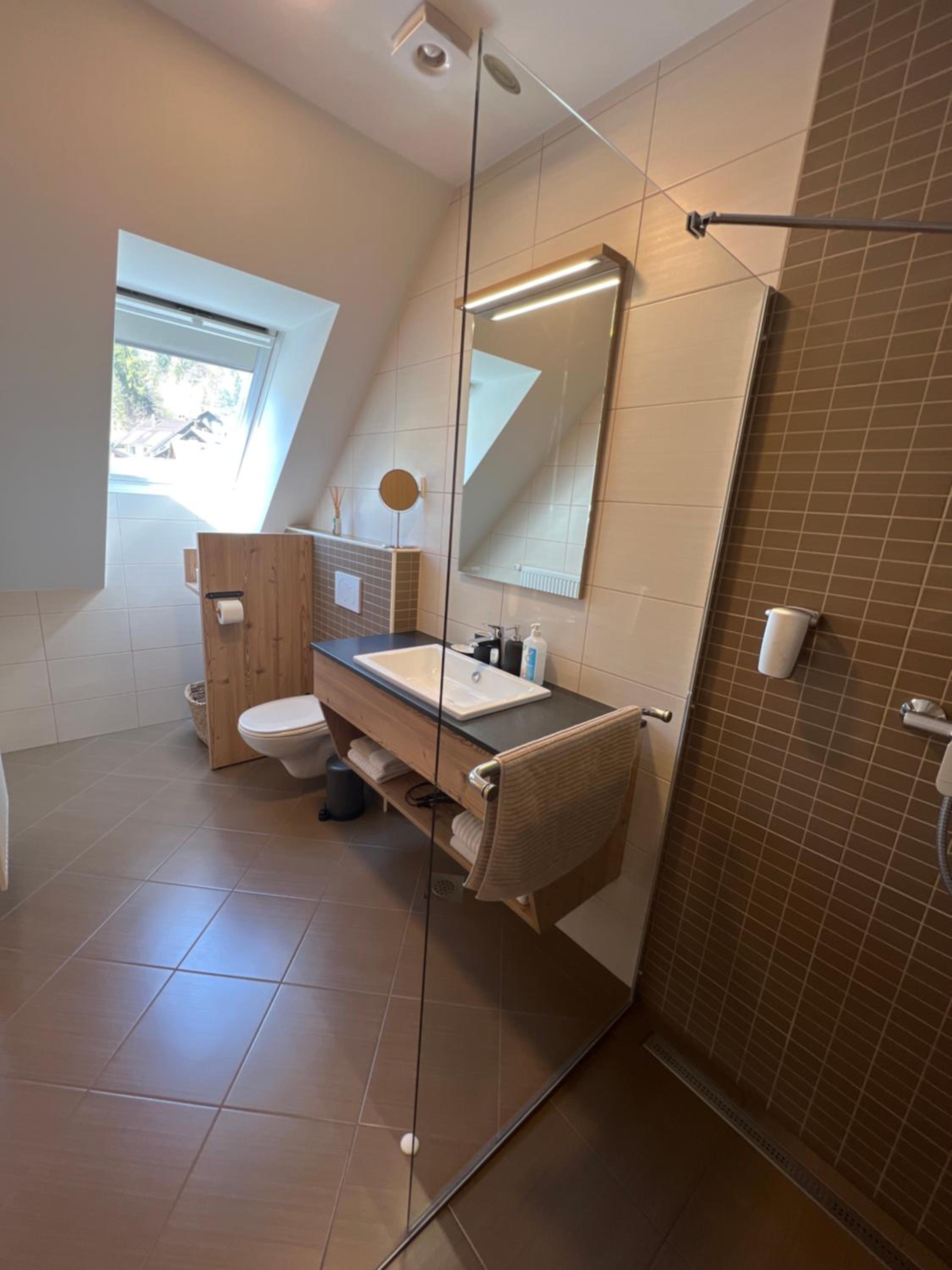 Large Double Room photo 2