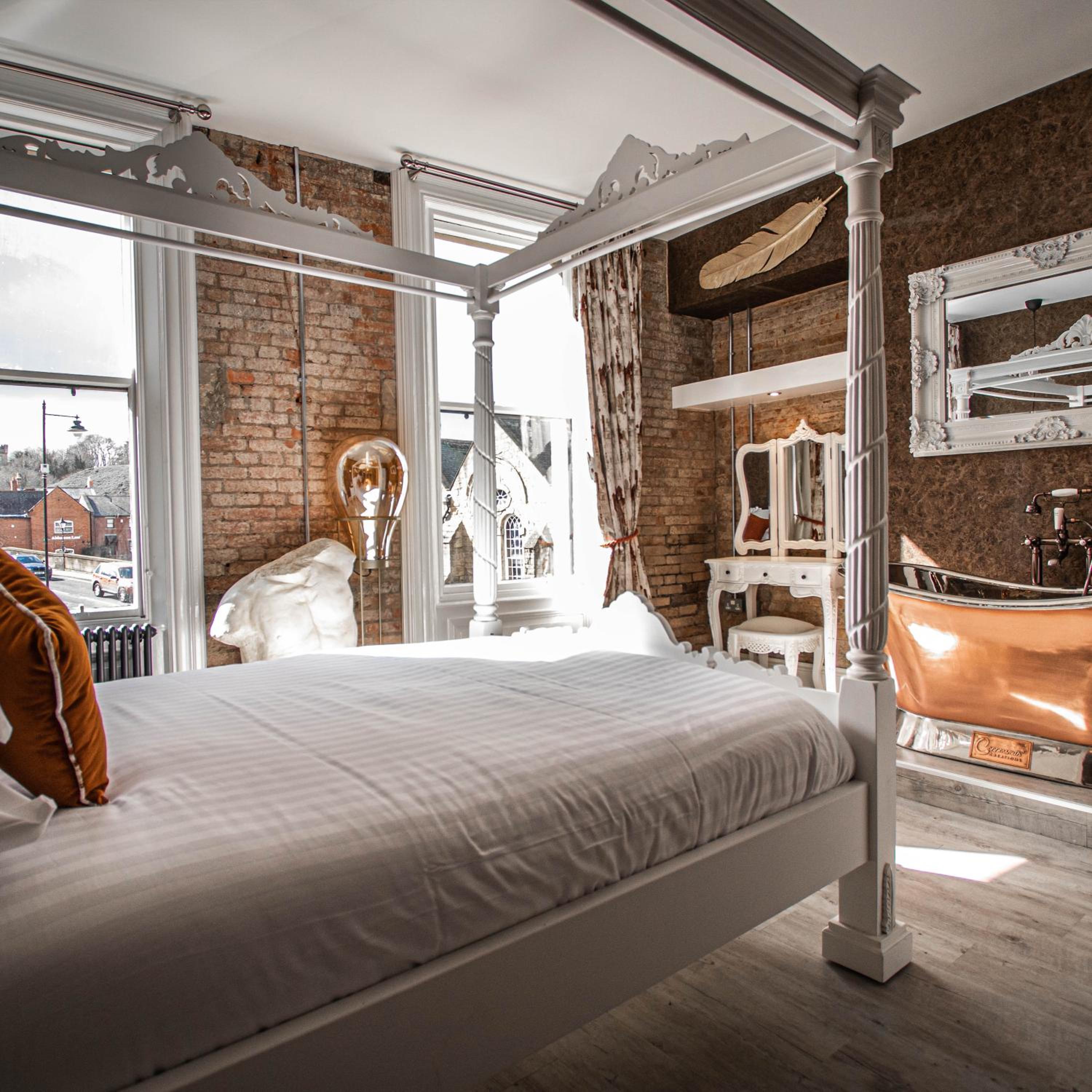 Superior King Room - Photo 2