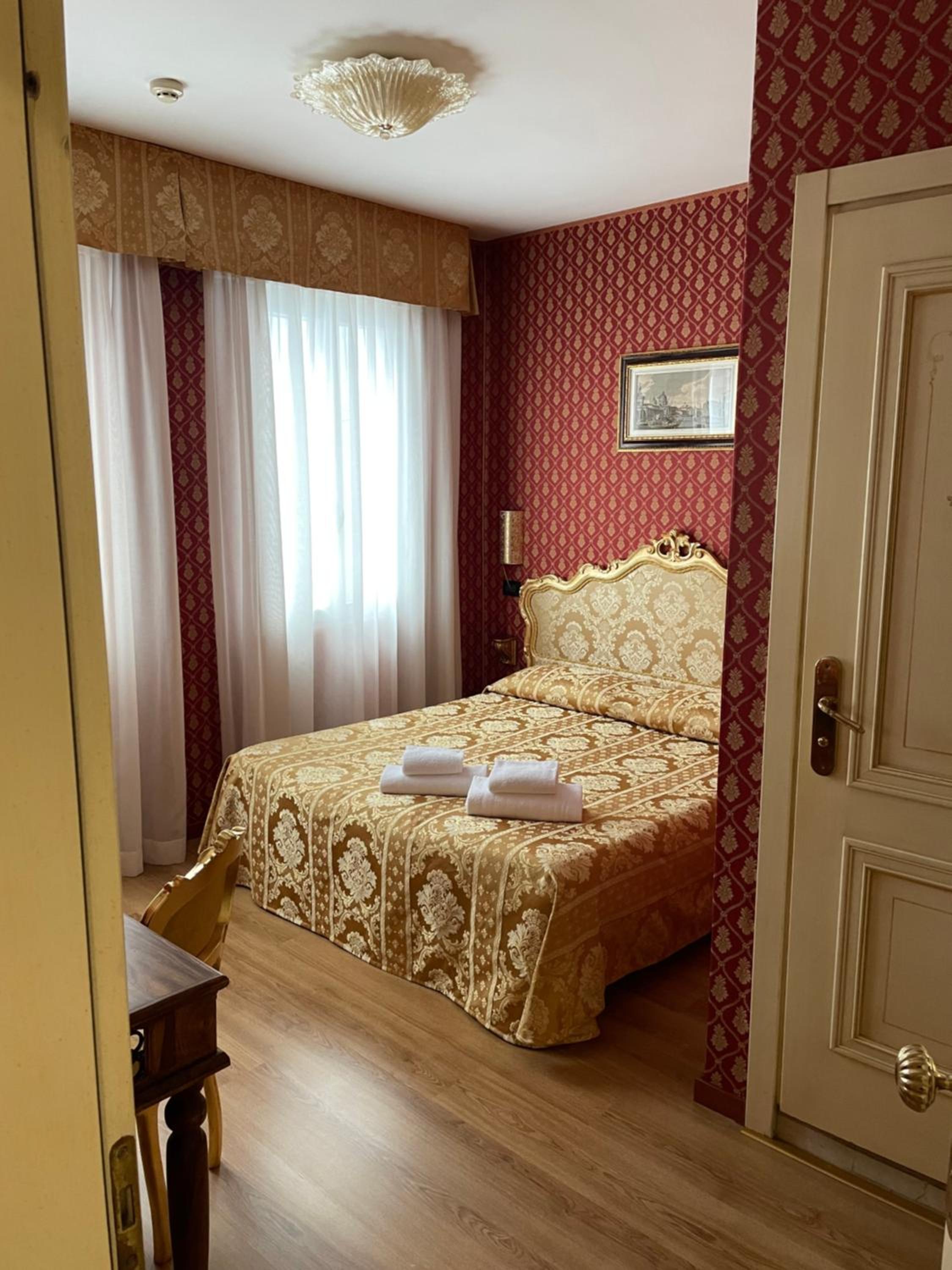 Double Room photo 3