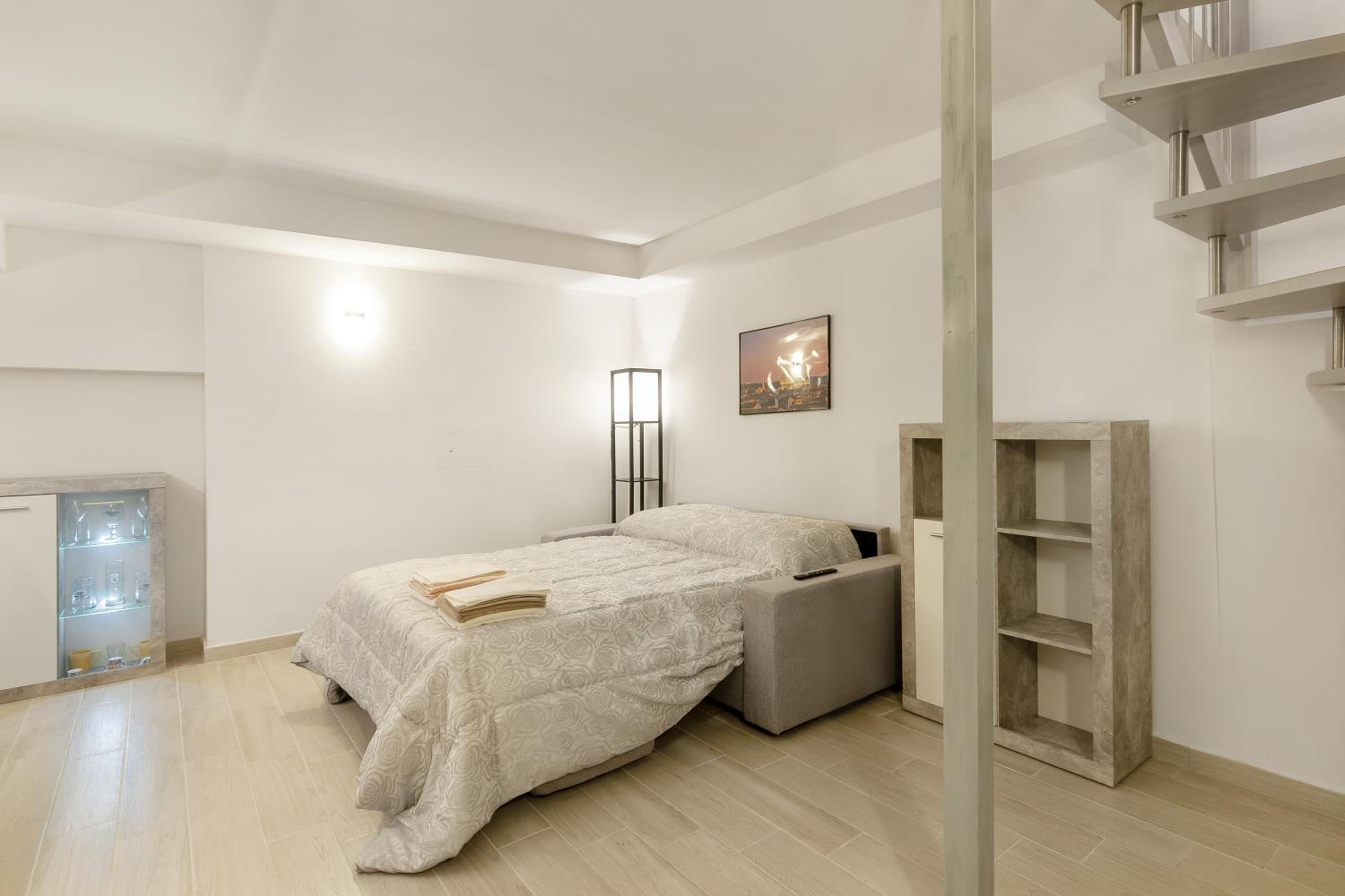 Apartment with Shower photo 2