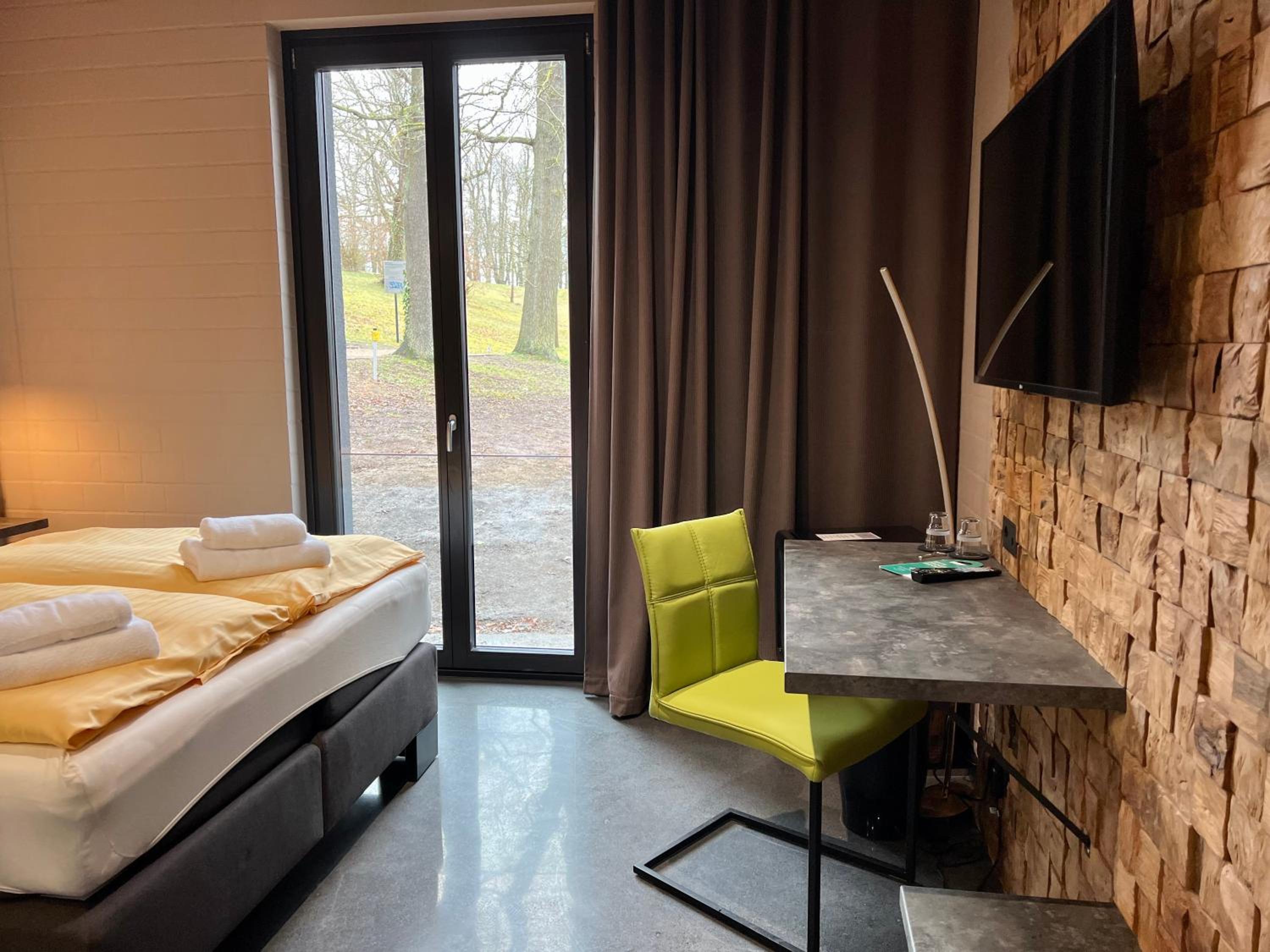 Standard Double Room - Photo 3
