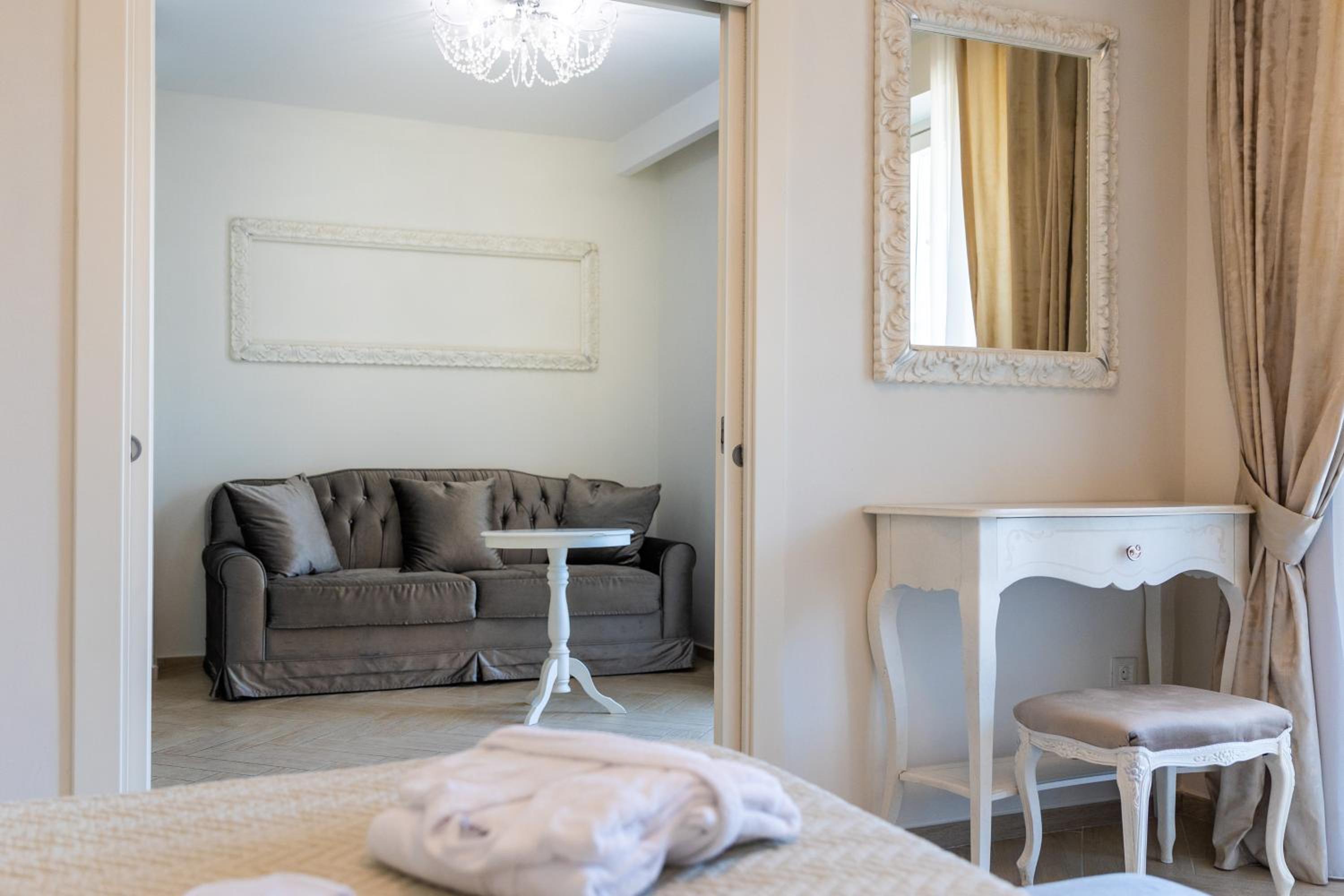 Junior Suite with Balcony - Annex Villa