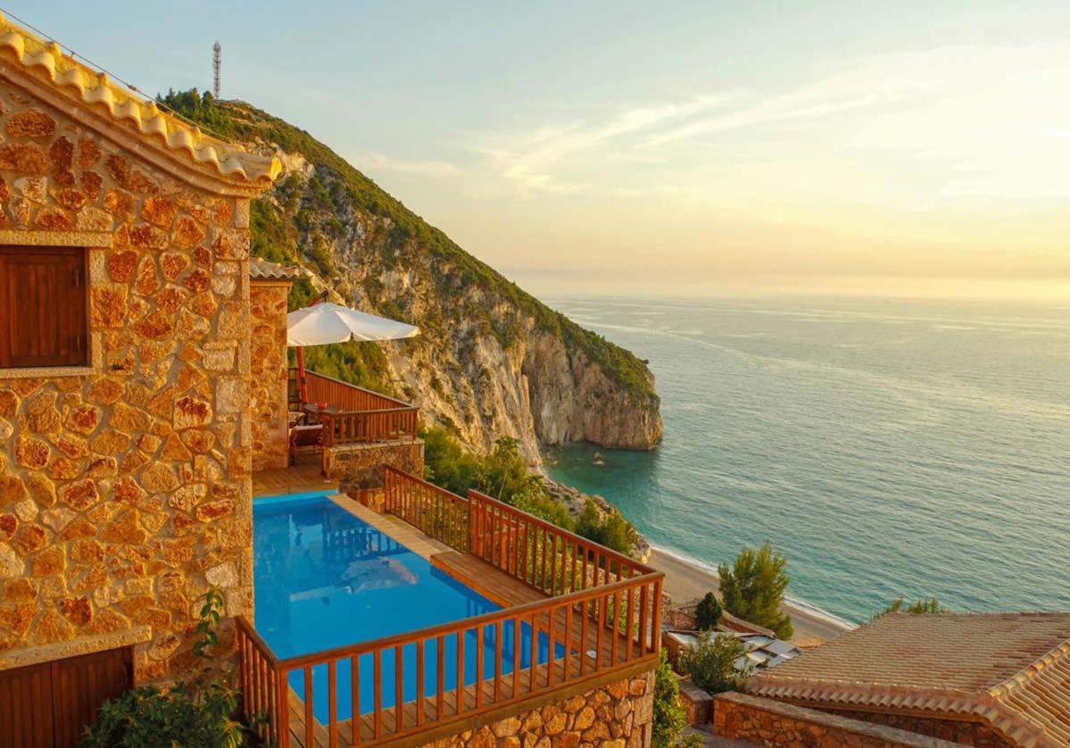 Deluxe Villa with Private Pool photo 3