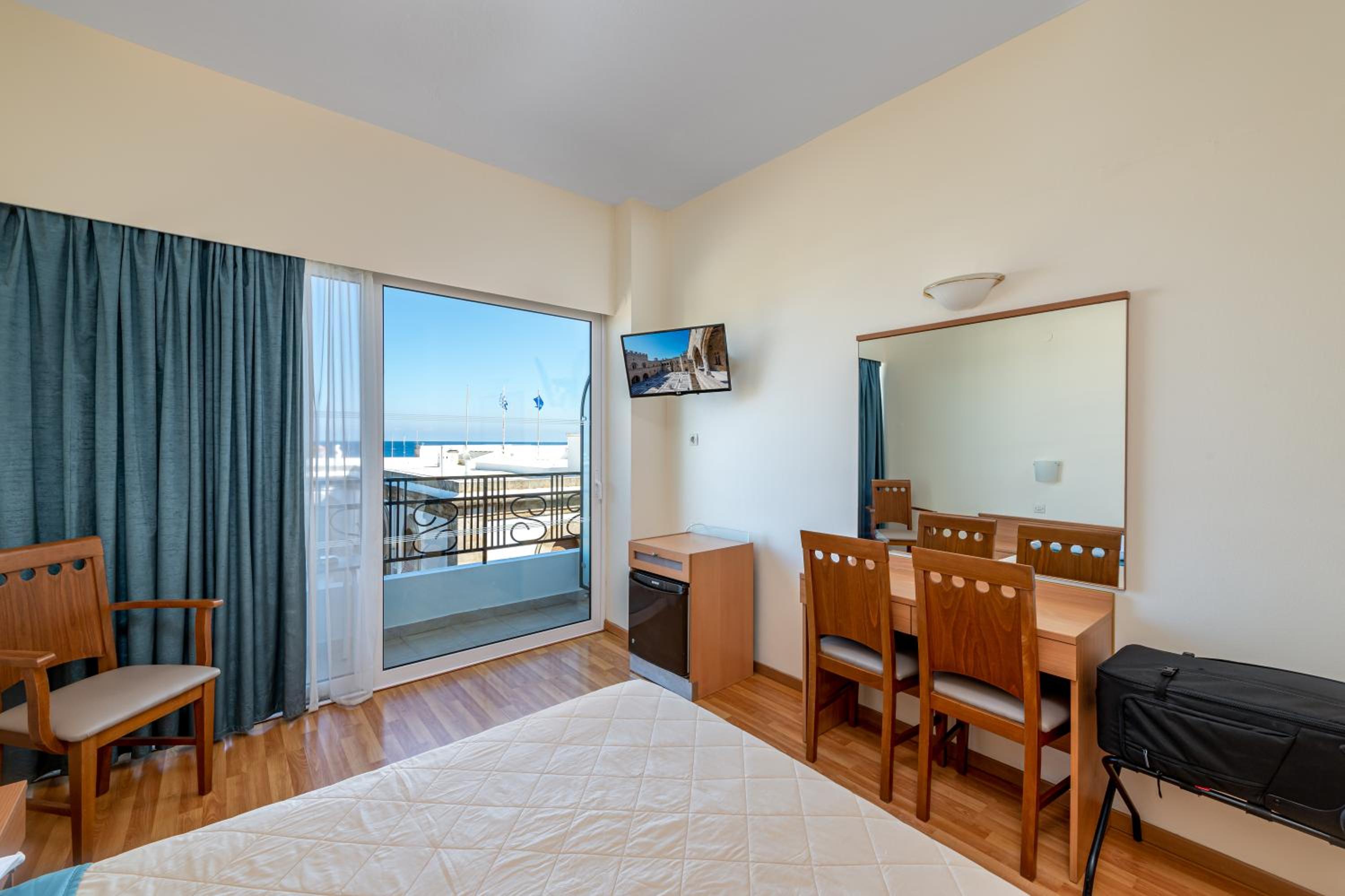 Single Room photo 3
