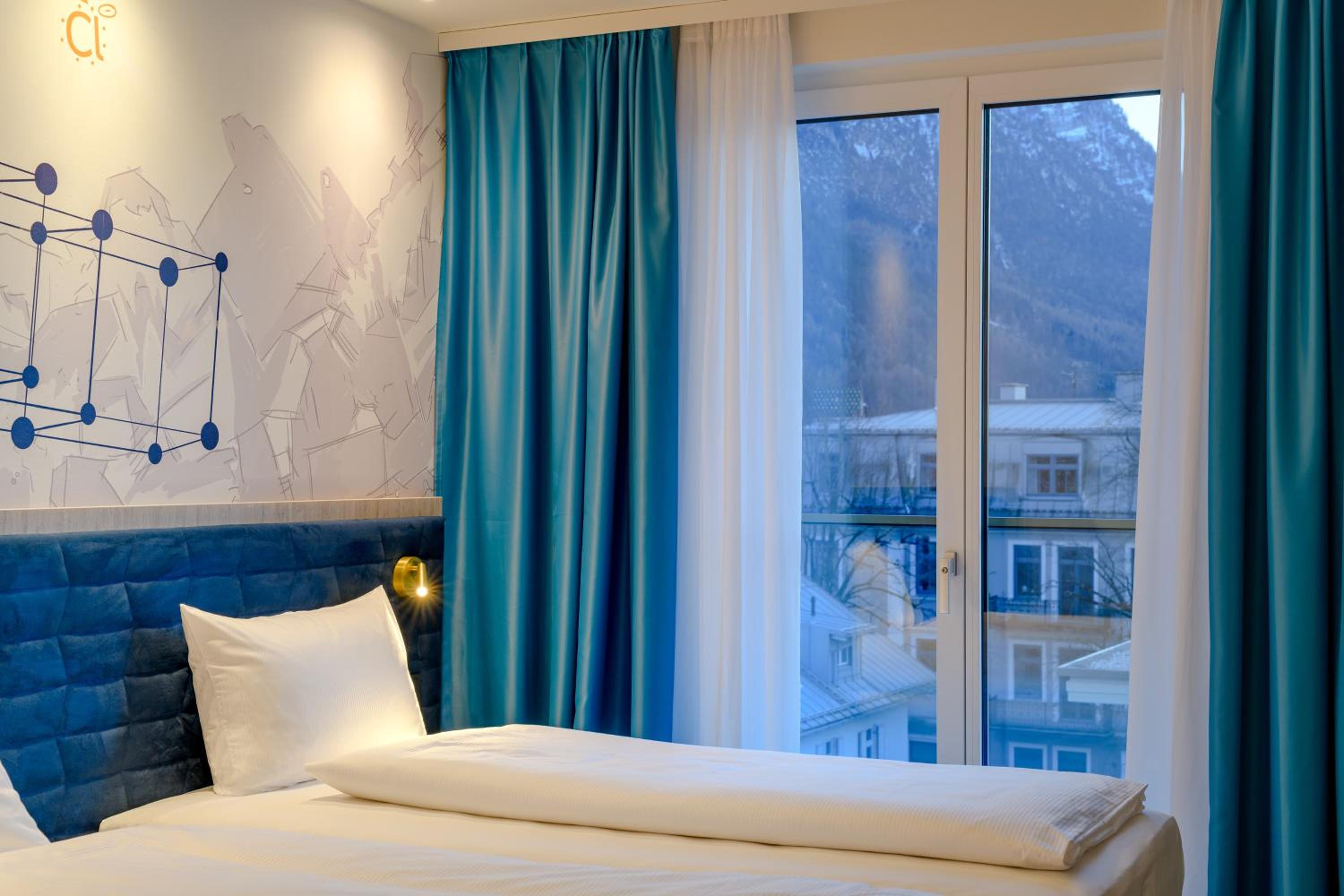 Modern Comfort Twin Room - Photo 3
