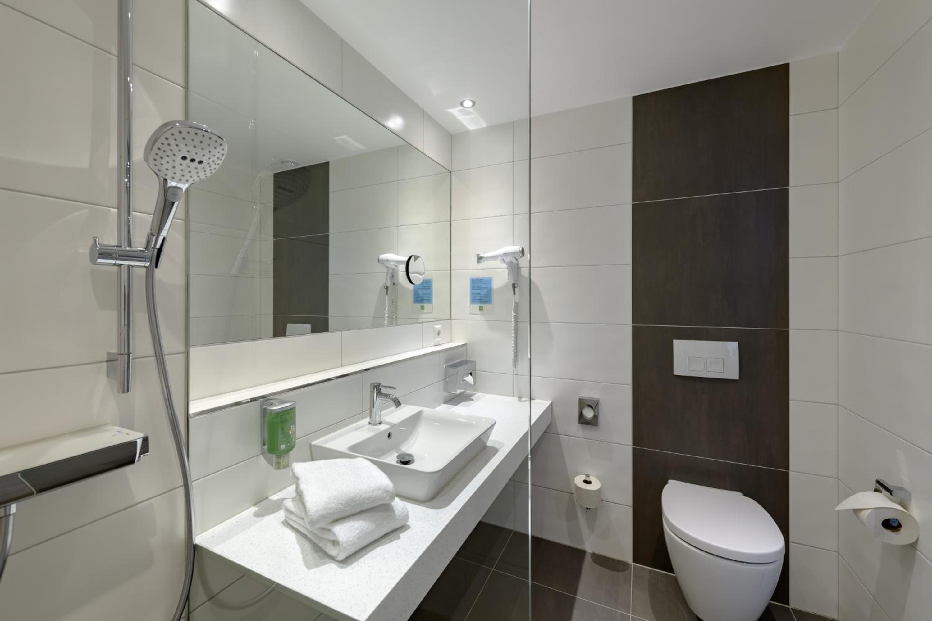 Modern Comfort Double Room - Photo 4
