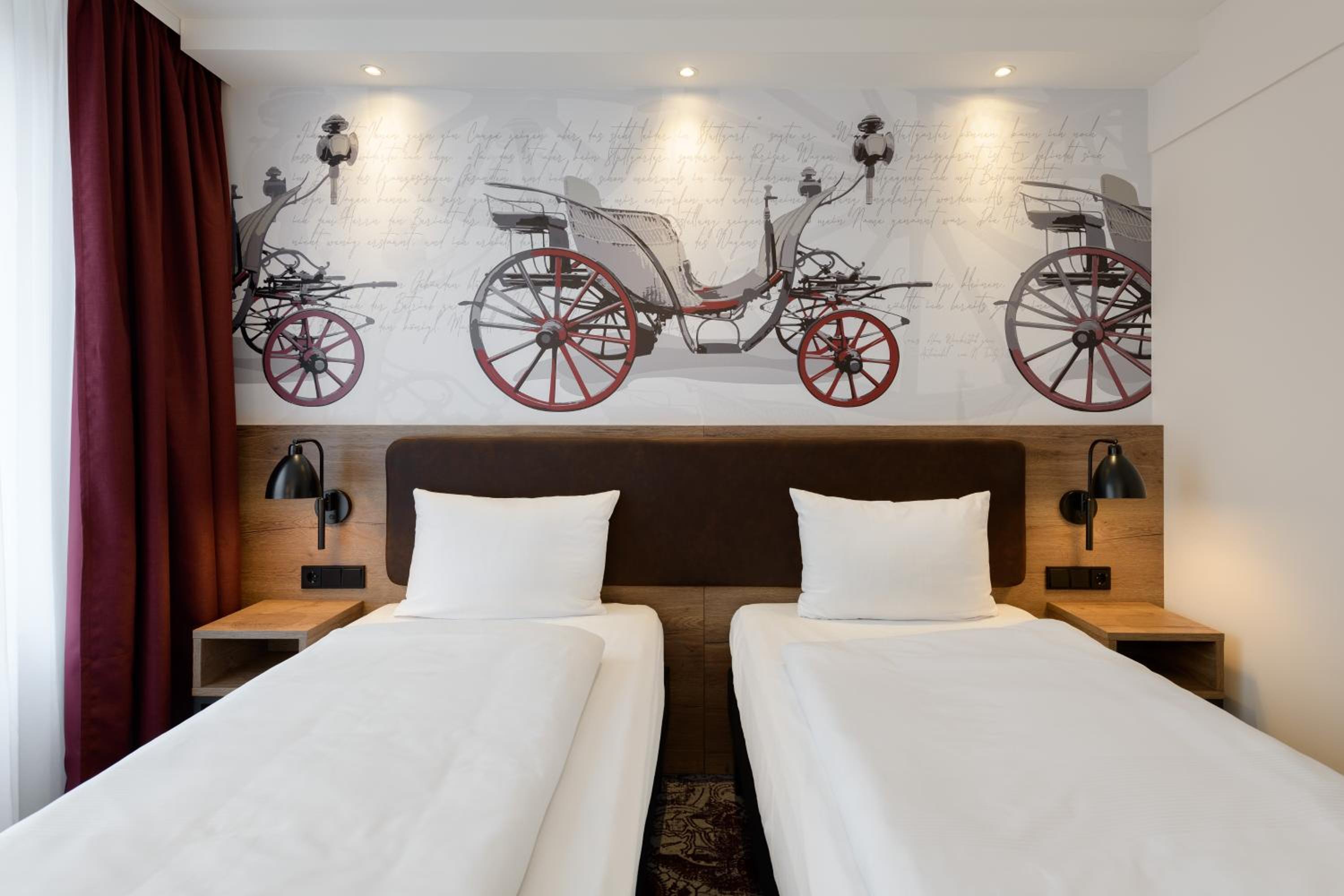 Standard Twin Room - Photo 4