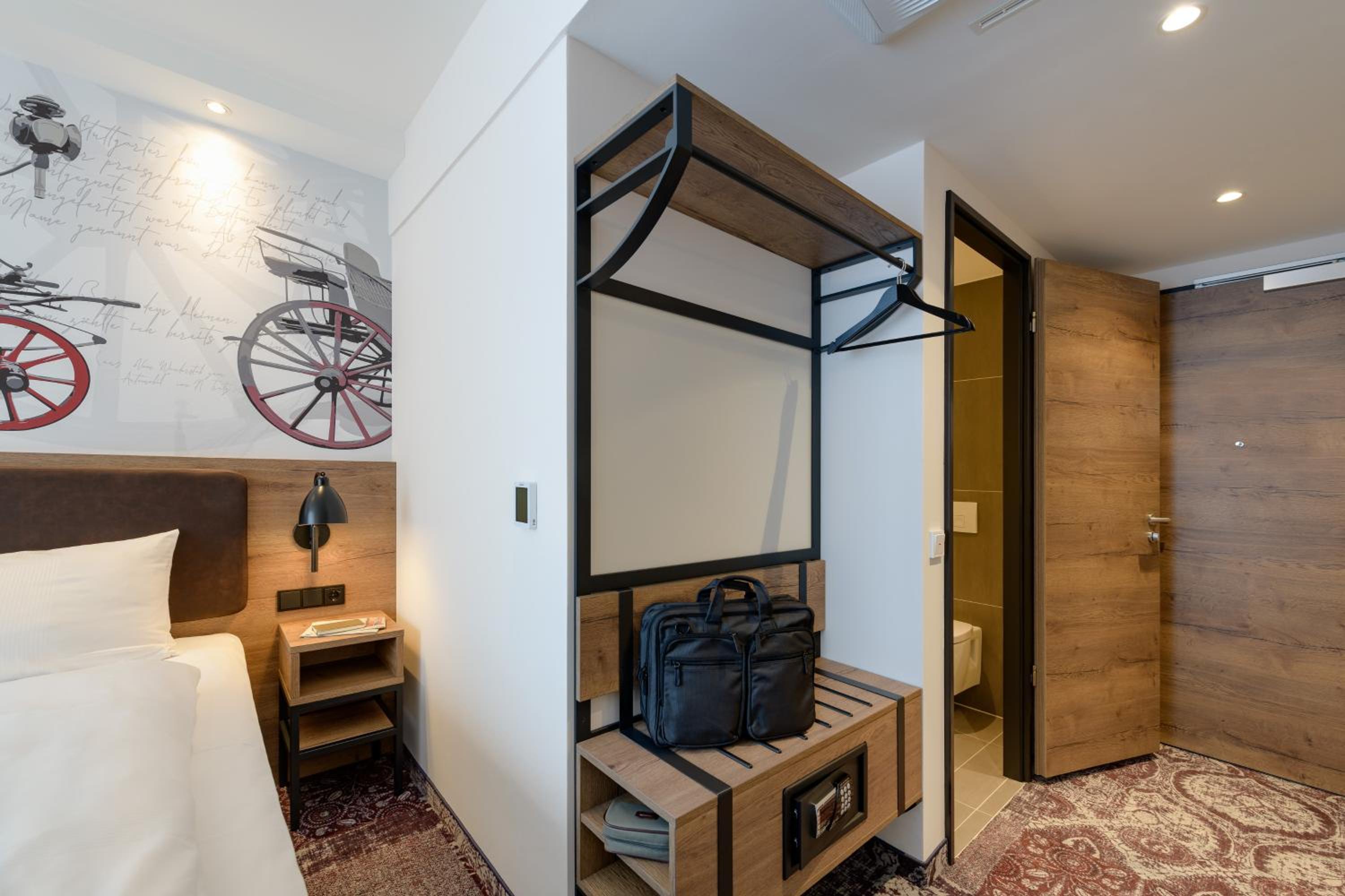 Modern Comfort Double Room - Photo 3