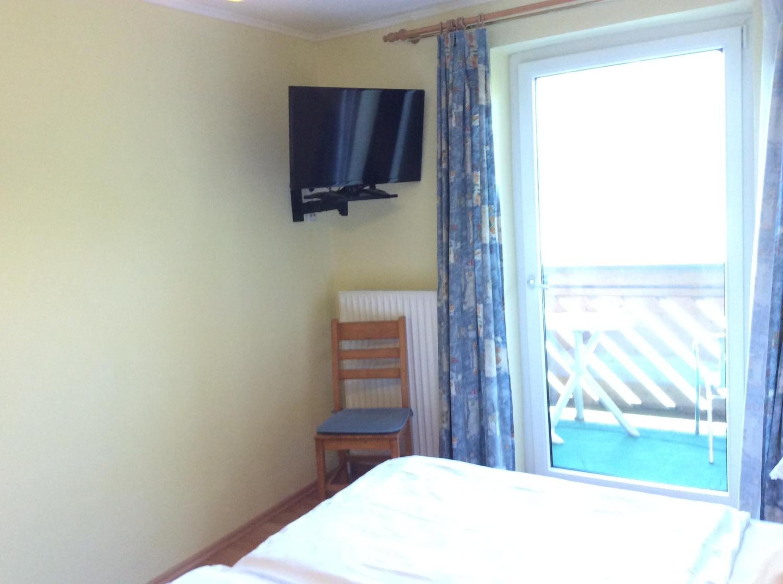 One-Bedroom Apartment with Balcony