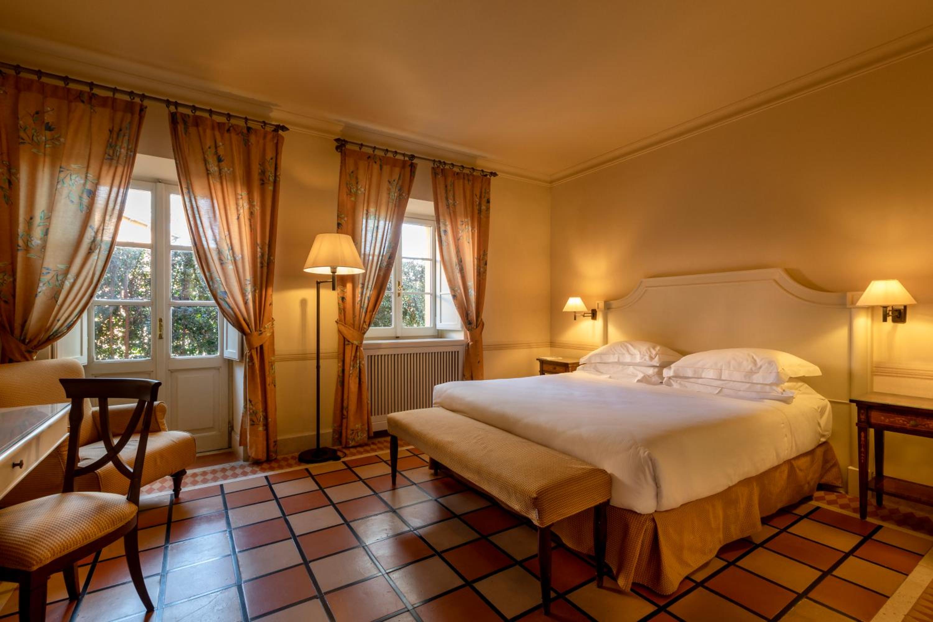 Suite with Spa Package photo 3