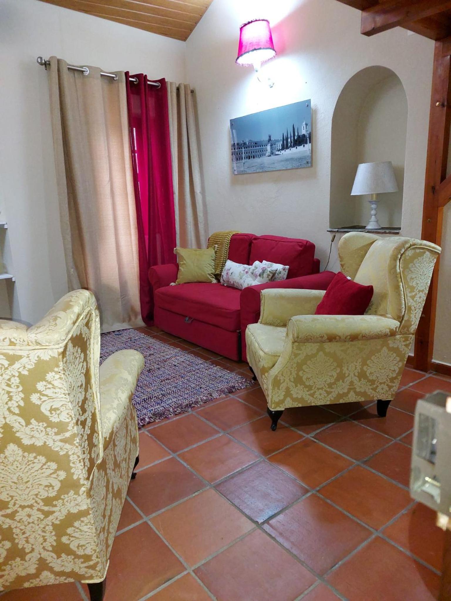 Apartment with Terrace - Photo 1