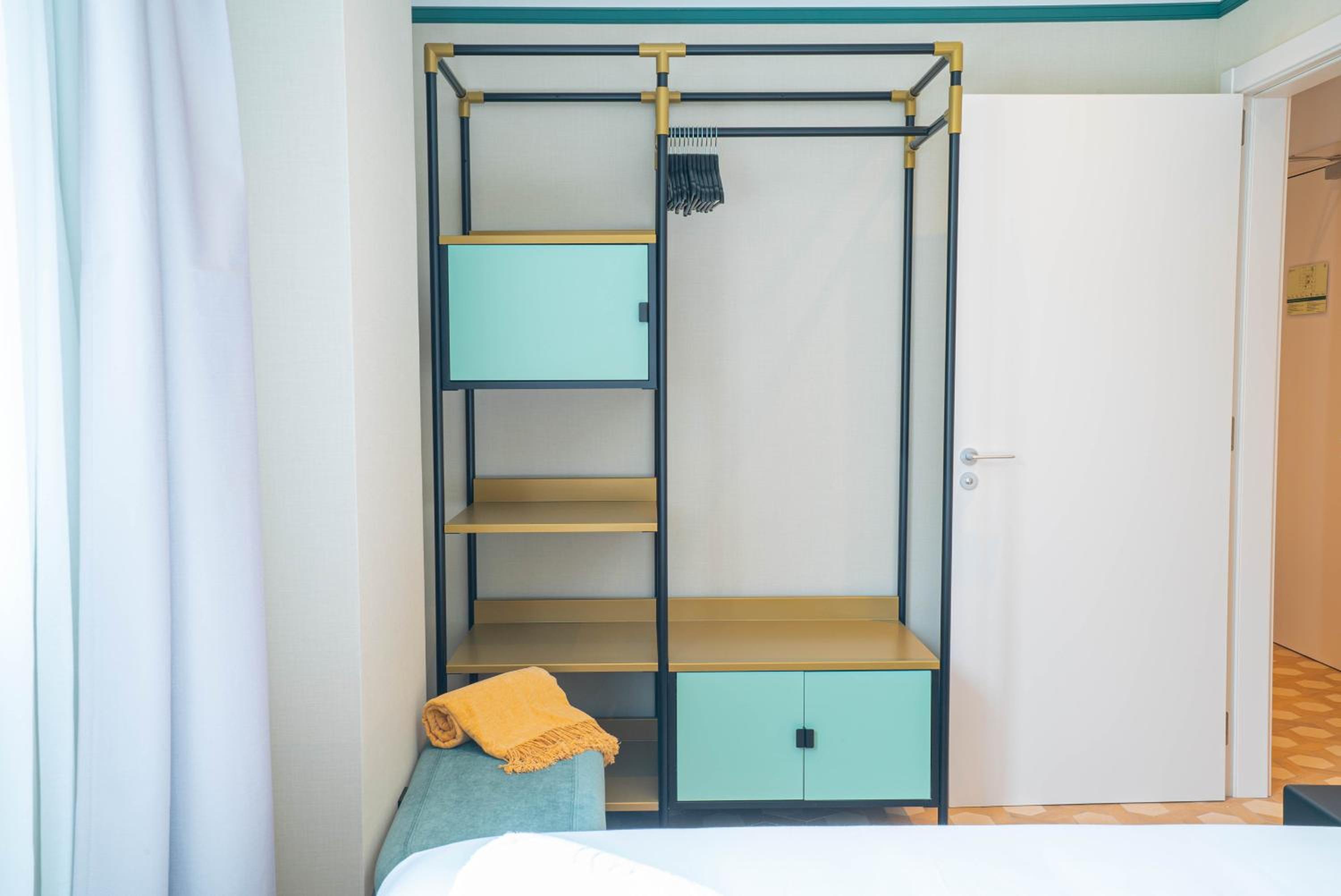 Suite Collection Two-Bedrooms - Photo 12