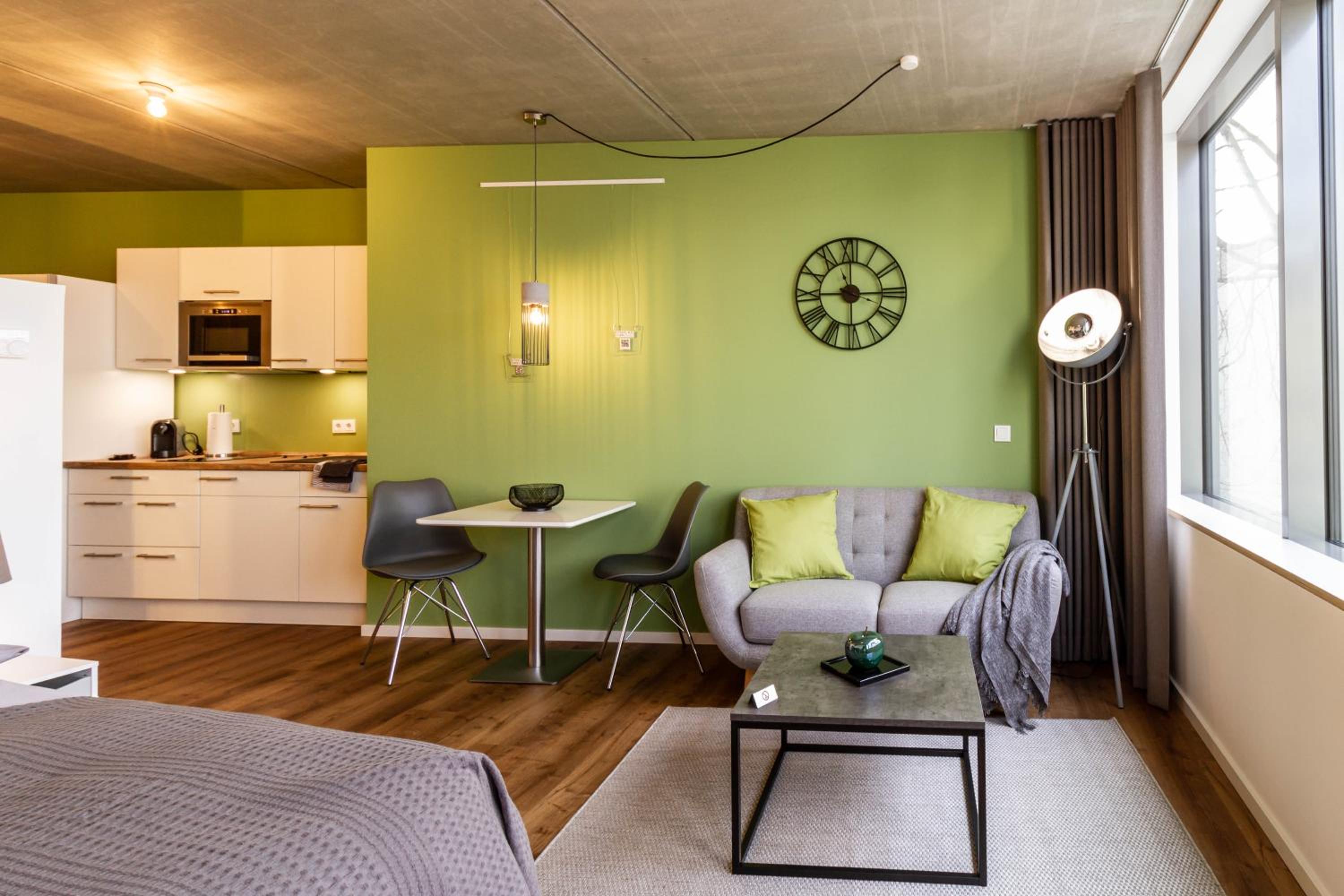 Studio Apartment photo 2