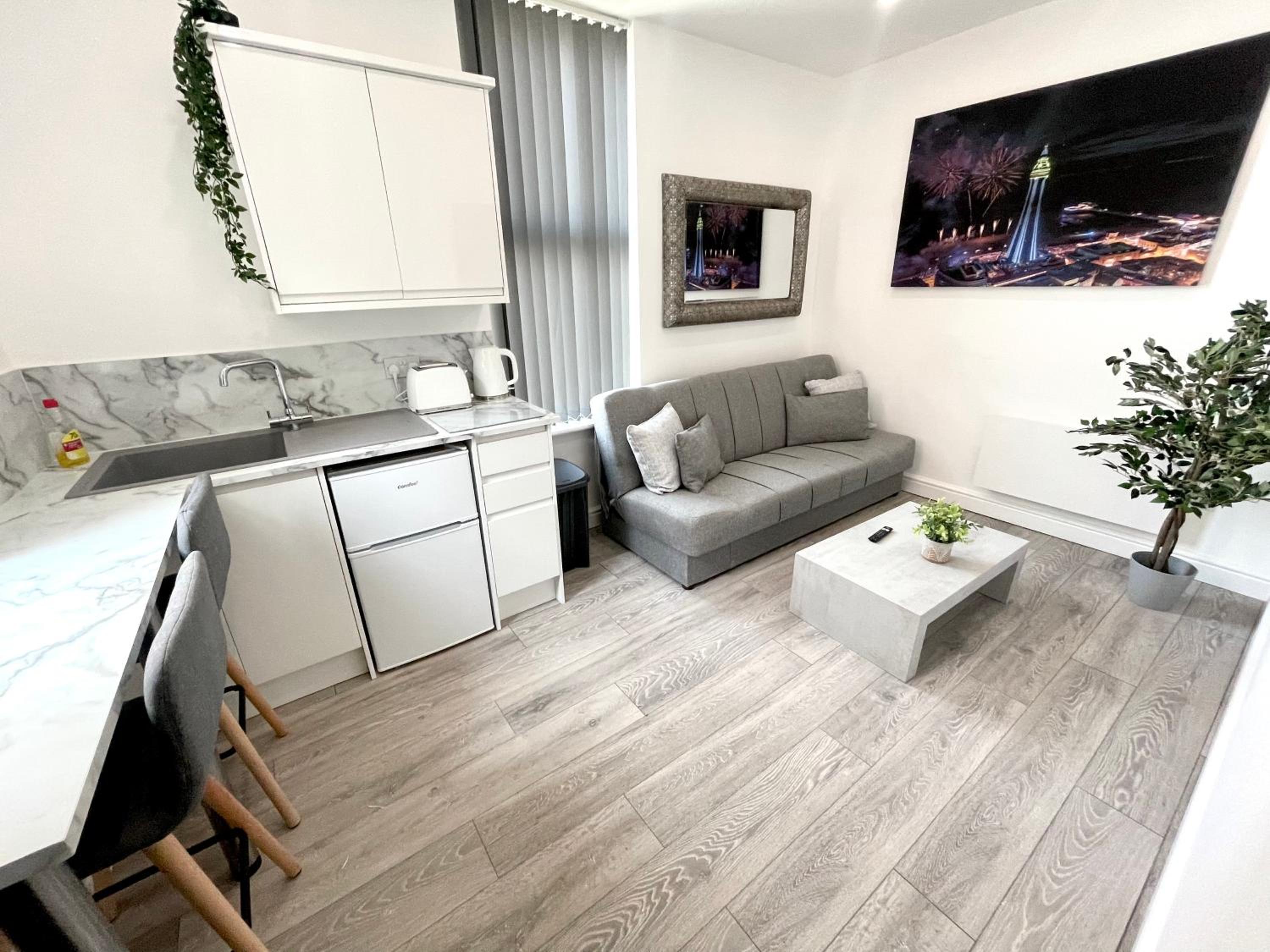 standard suite with spa bath  - Photo 4