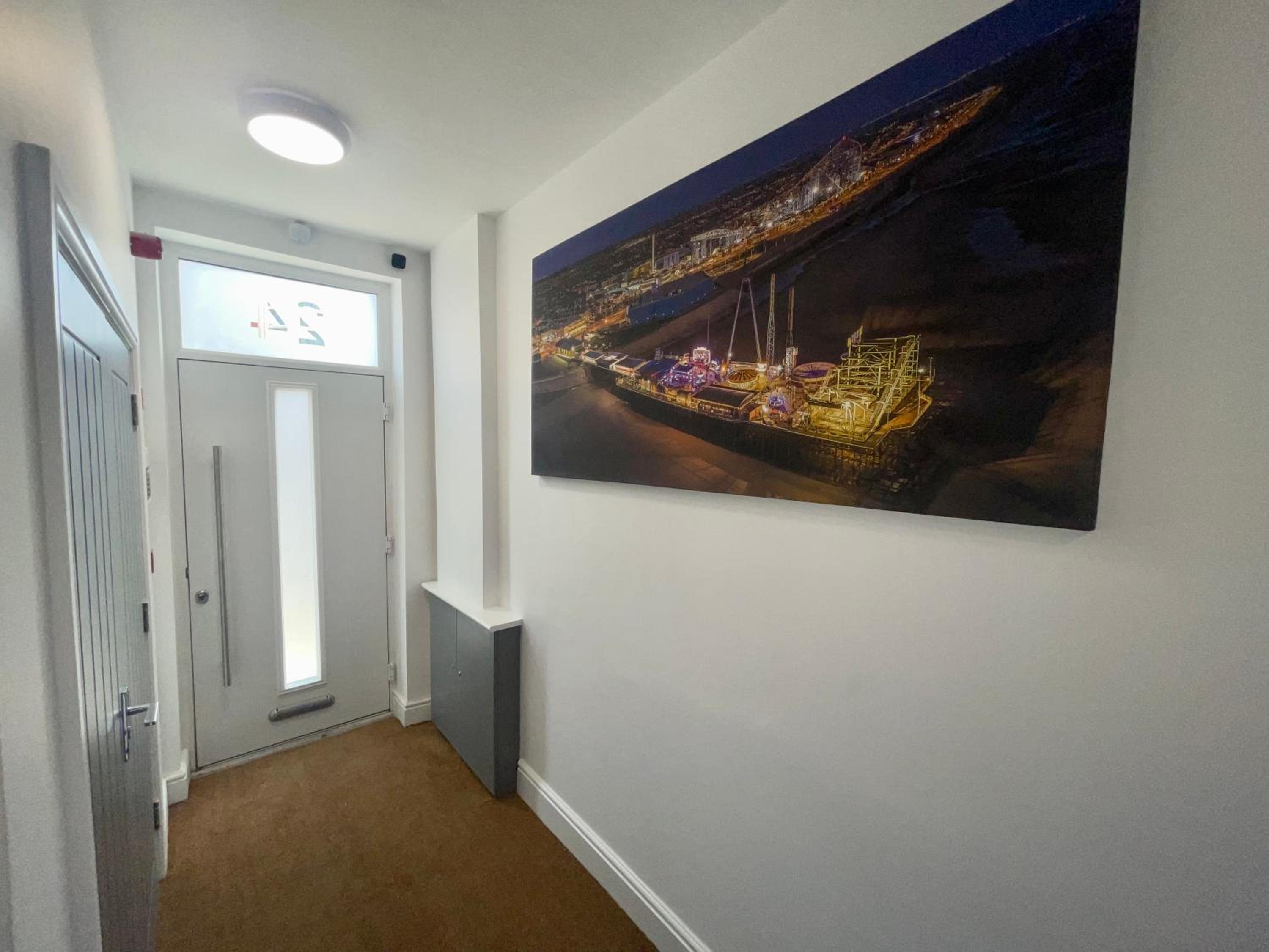 Basement Suite With Spa Bath (Height Restriction 5'10) - Photo 13