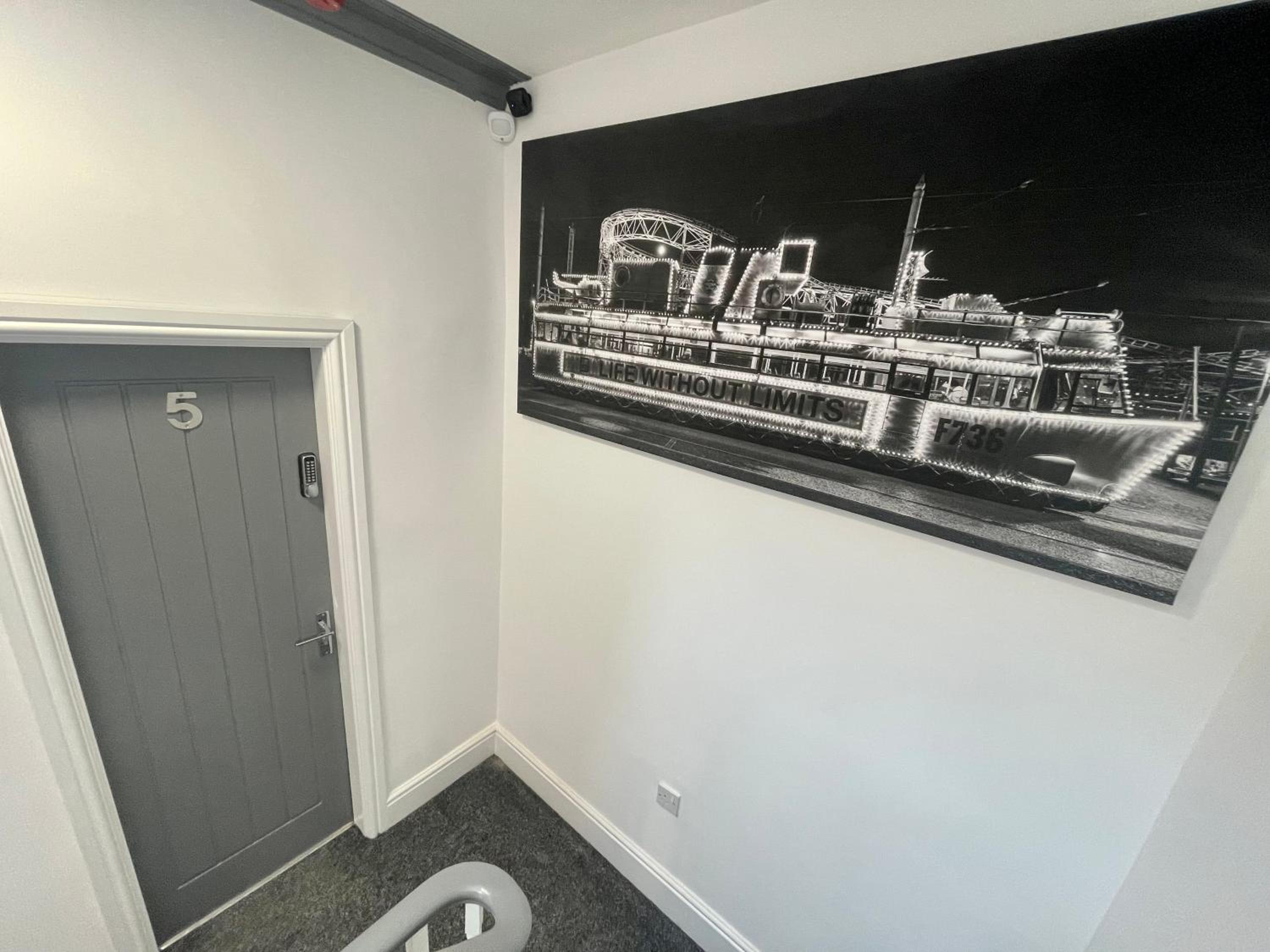 Basement Suite With Spa Bath (Height Restriction 5'10) - Photo 14
