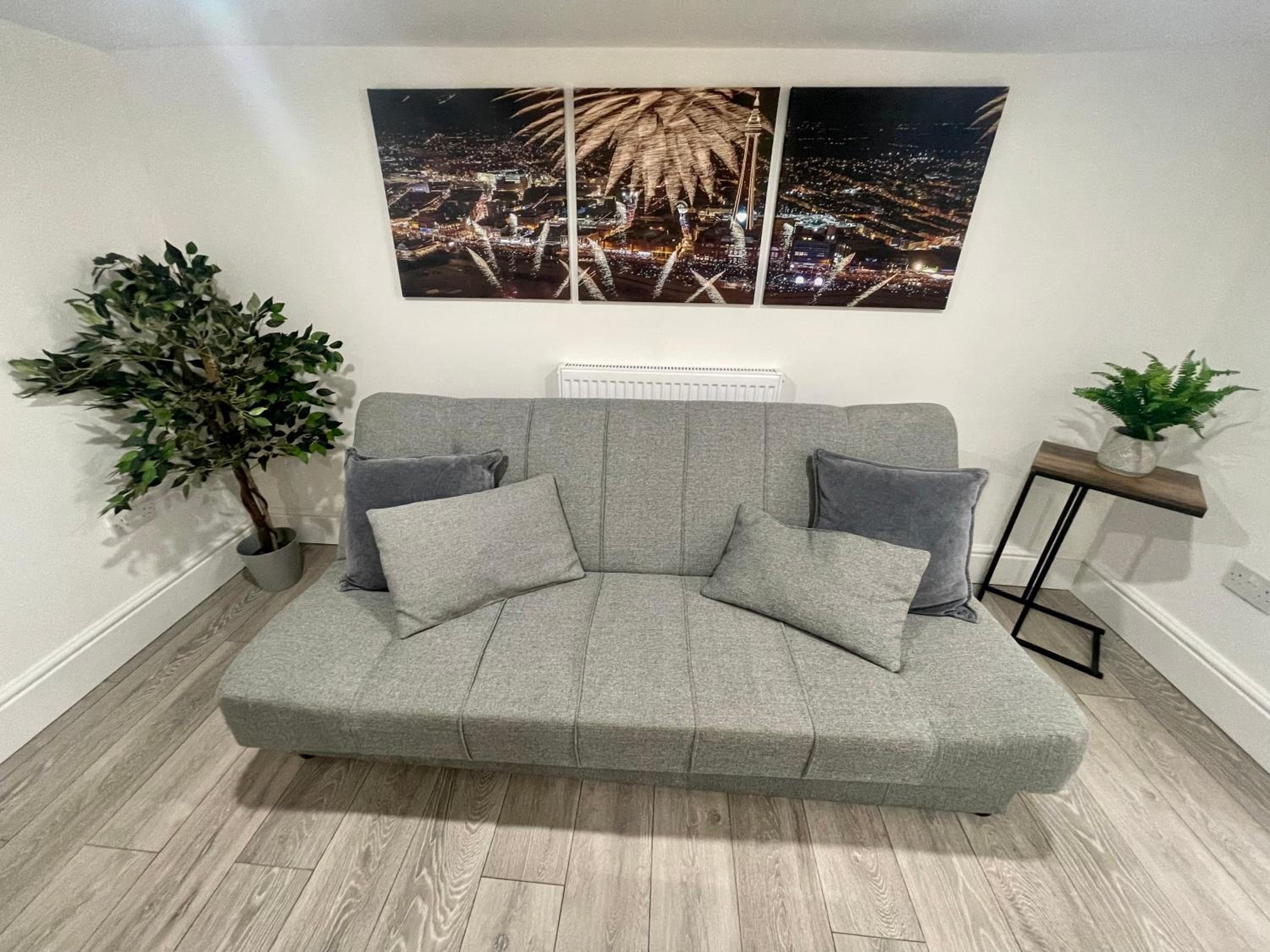 Basement Suite With Spa Bath (Height Restriction 5'10) - Photo 7