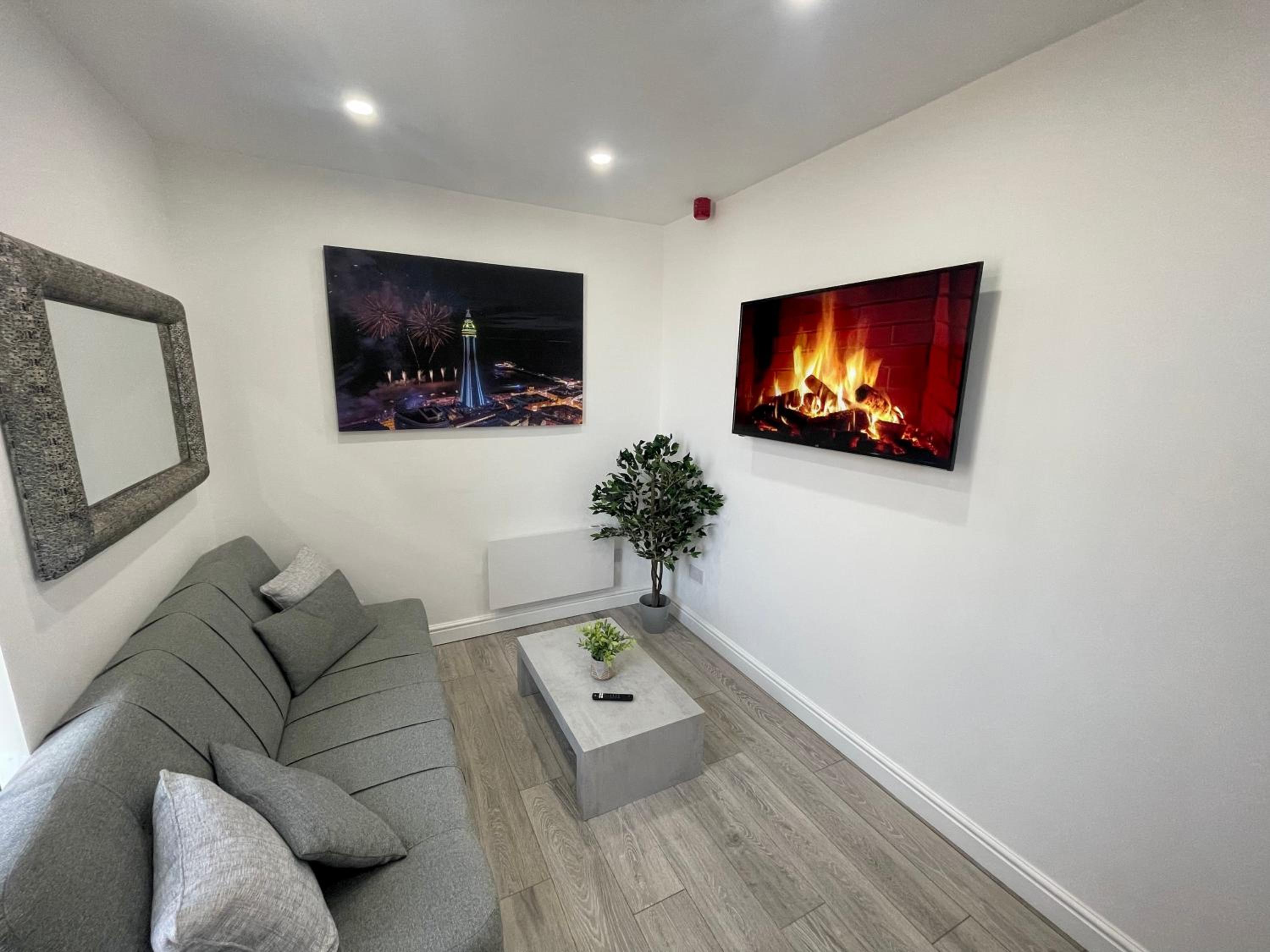 standard suite with spa bath  - Photo 7