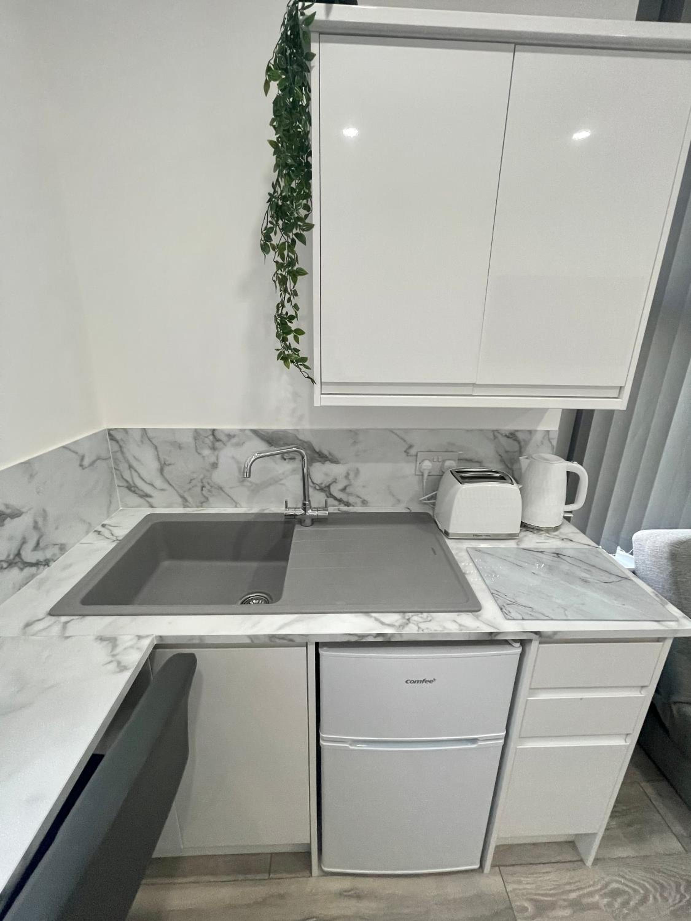 standard suite with spa bath  - Photo 9