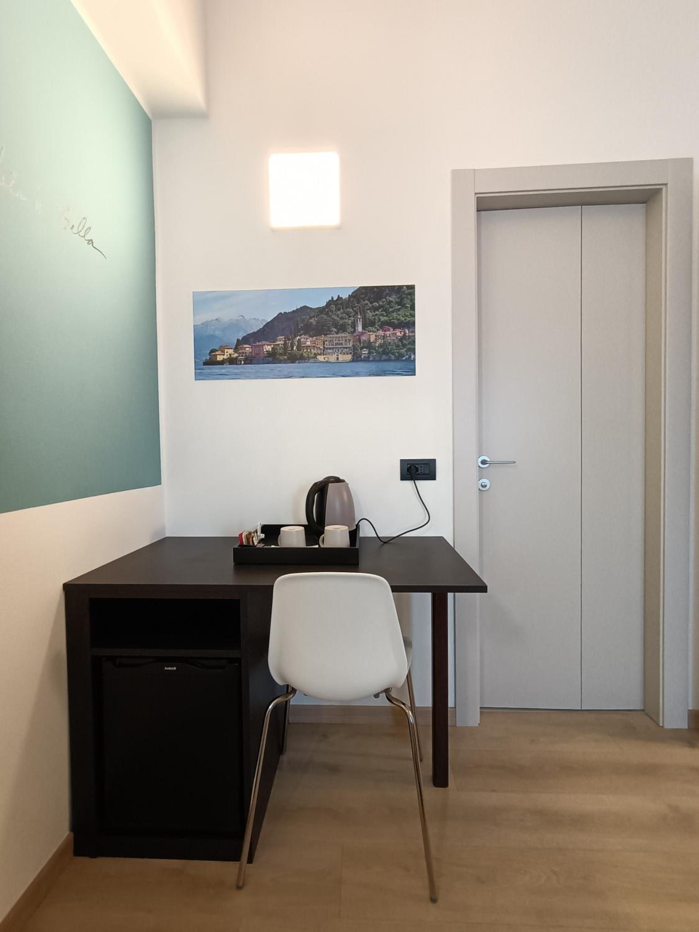 Standard Double Room - Photo 12