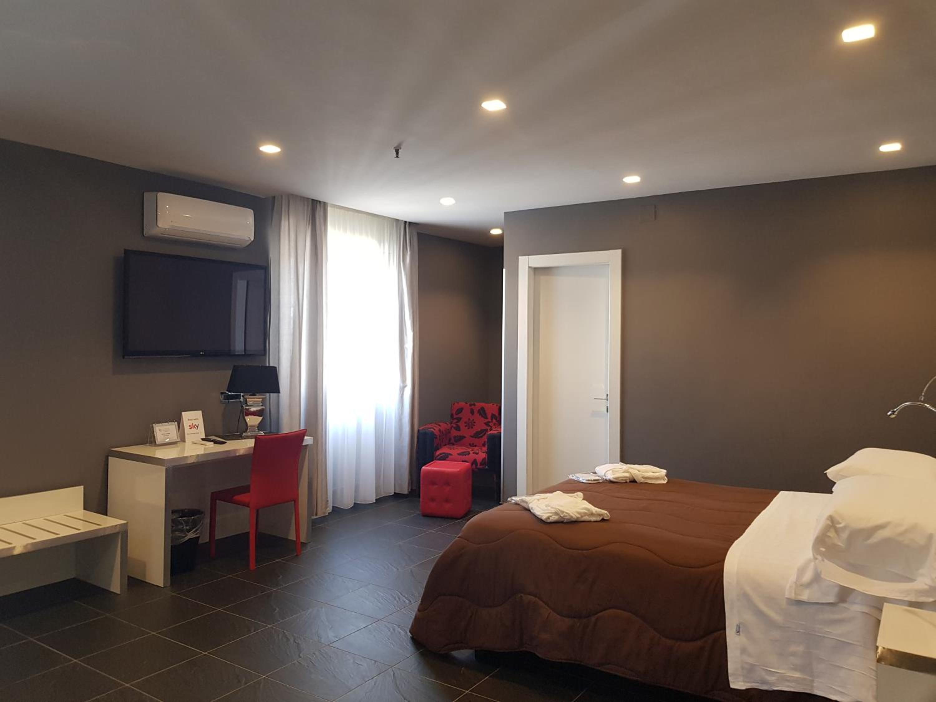 Suite - Photo 4