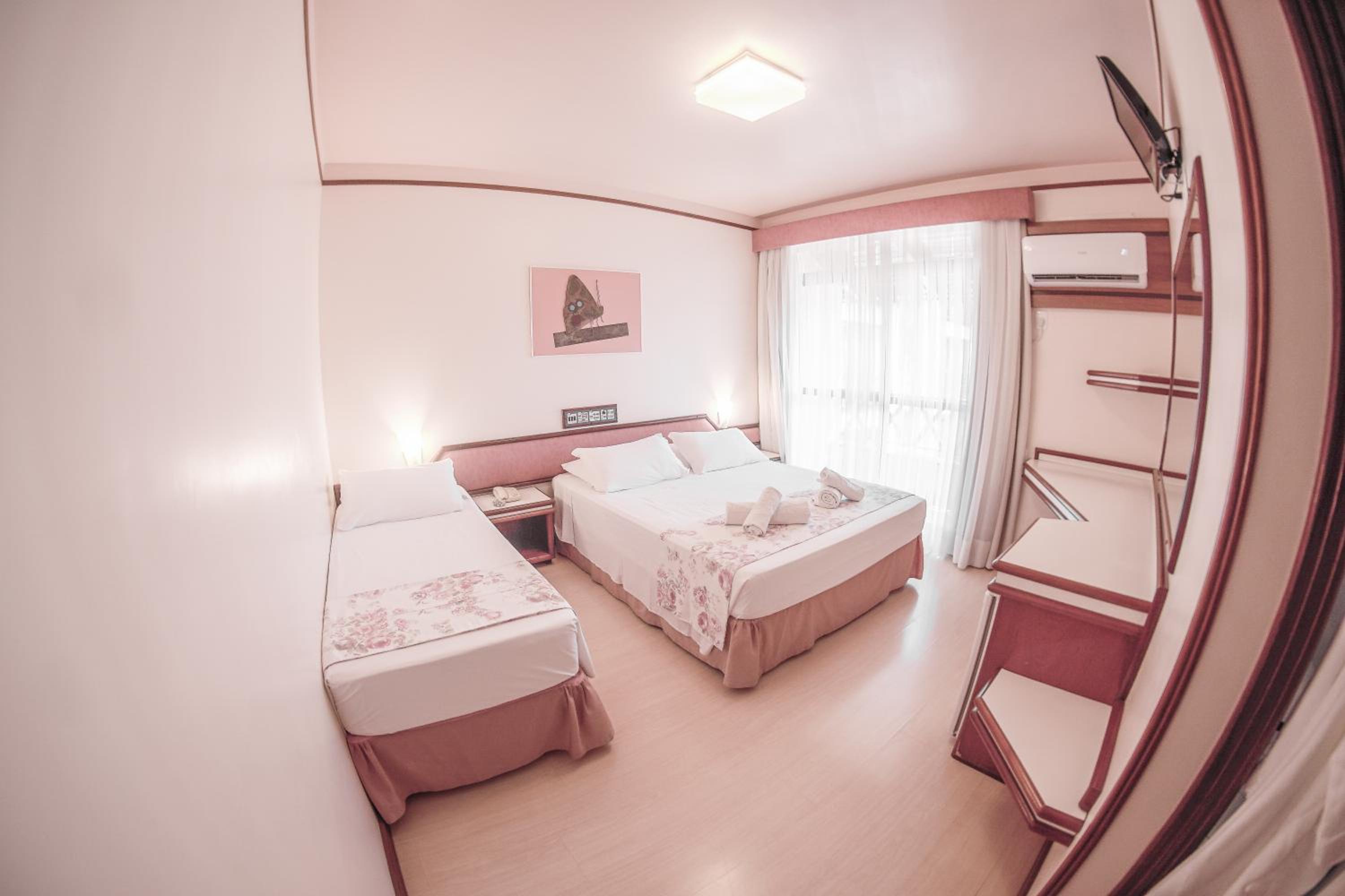 Luxury Triple Room photo 3