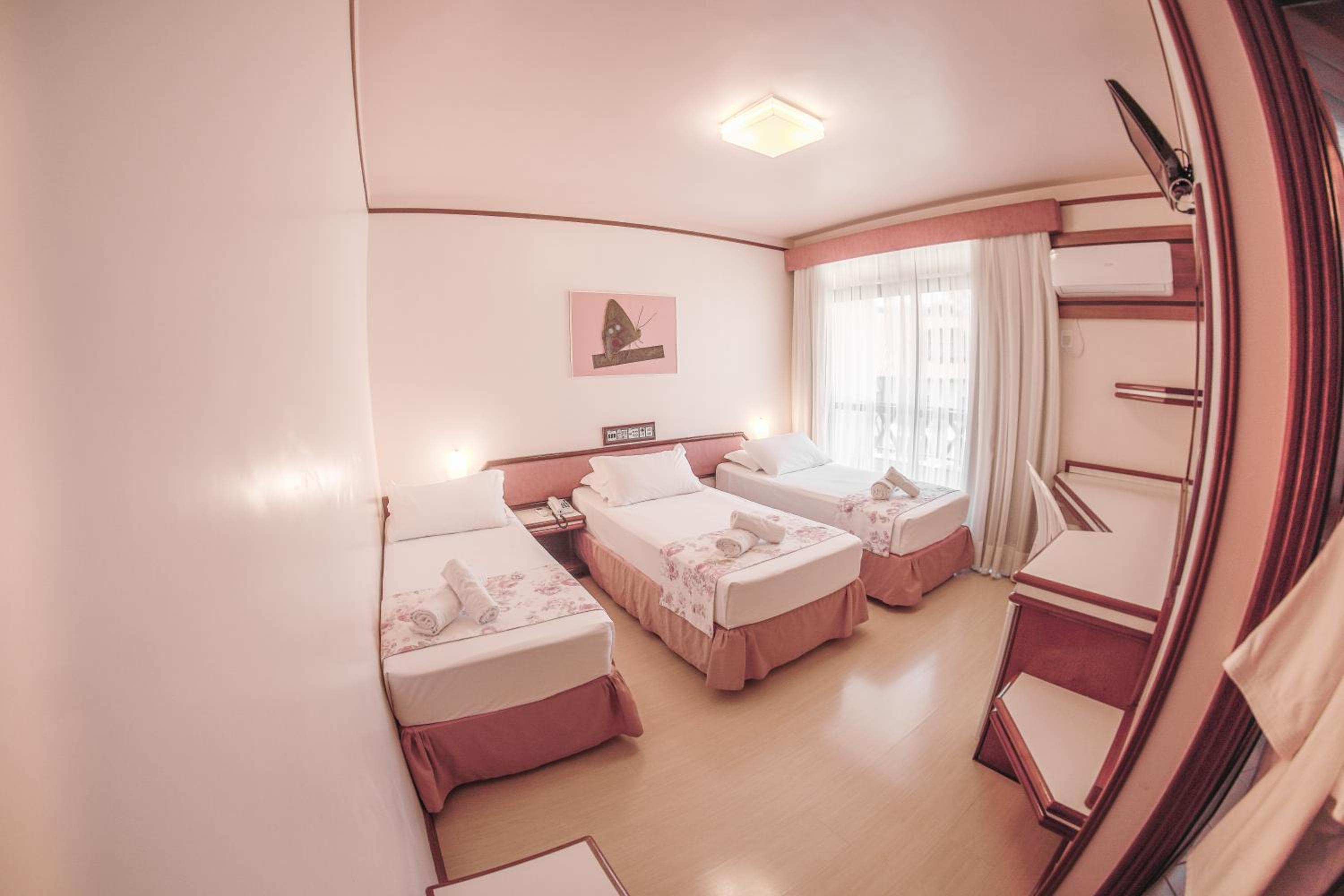 Luxury Triple Room photo 1