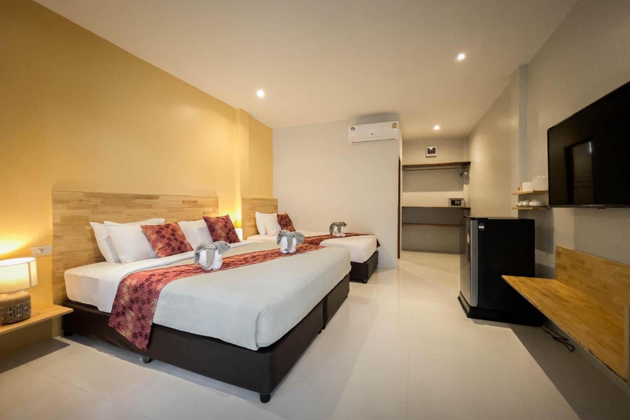 Triple Room