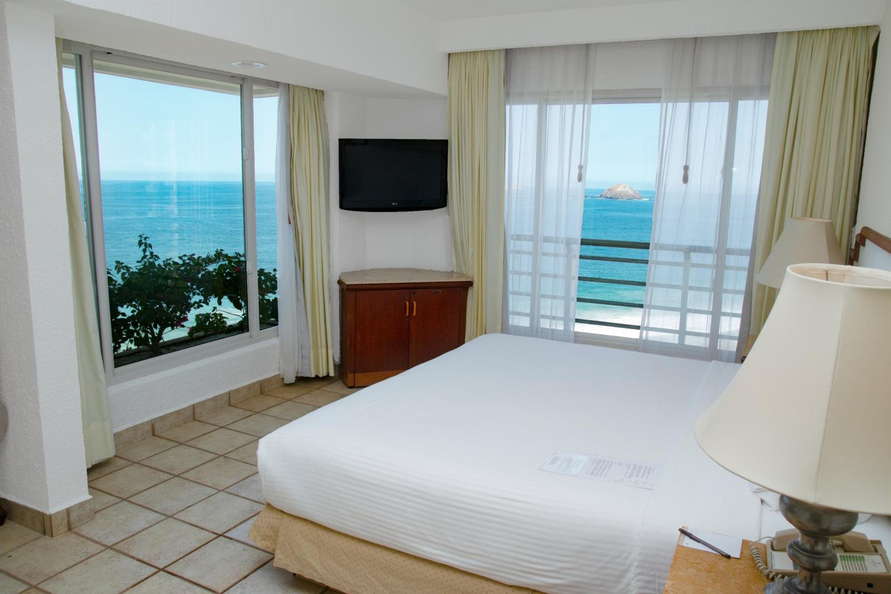 King Suite with Ocean View