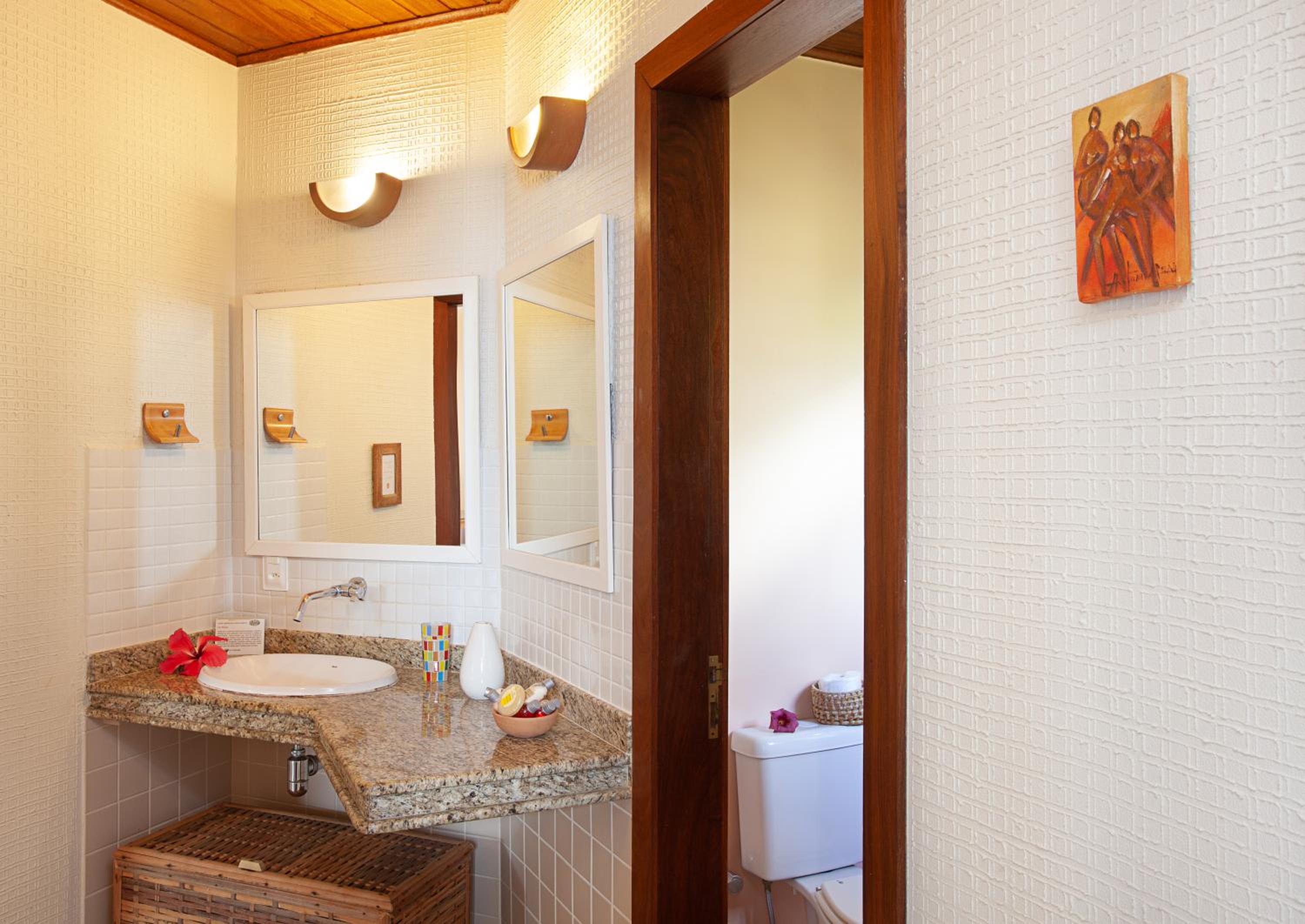 Master Bungalow with Hot Tub photo 3