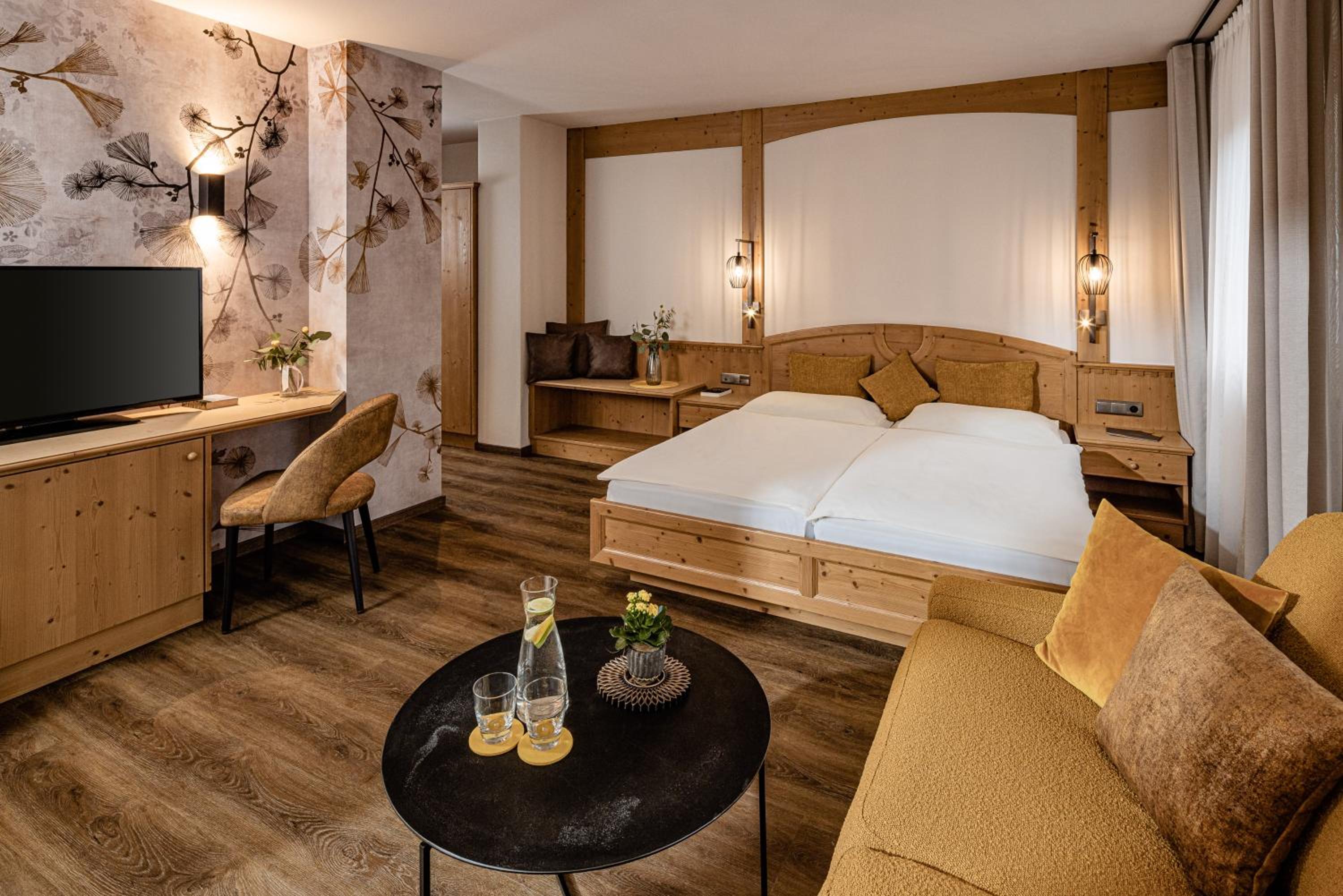 Superior Double Room with Balcony photo 1