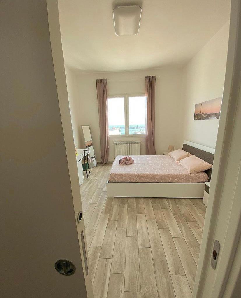 King Room with Sea View - Photo 8