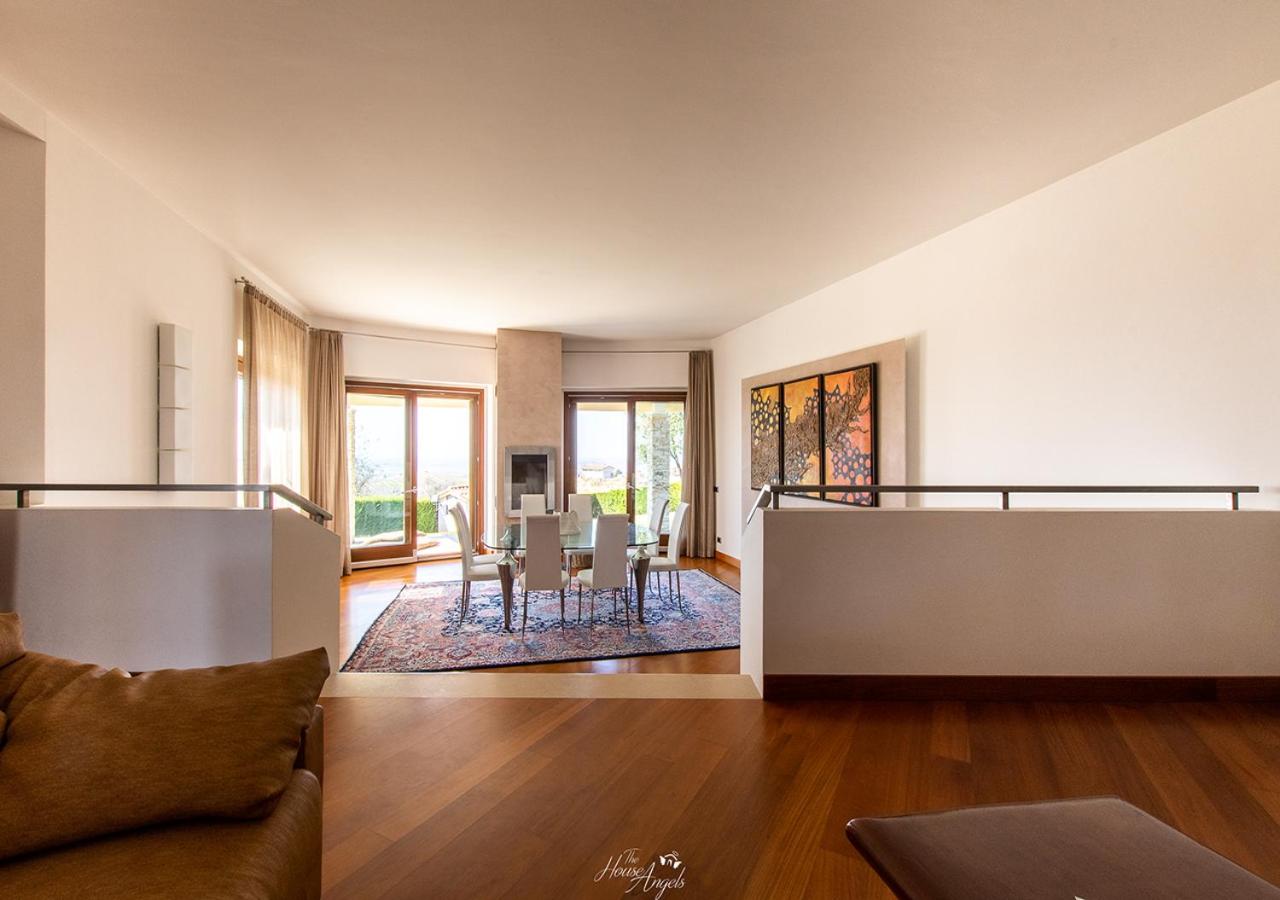Villa photo 1