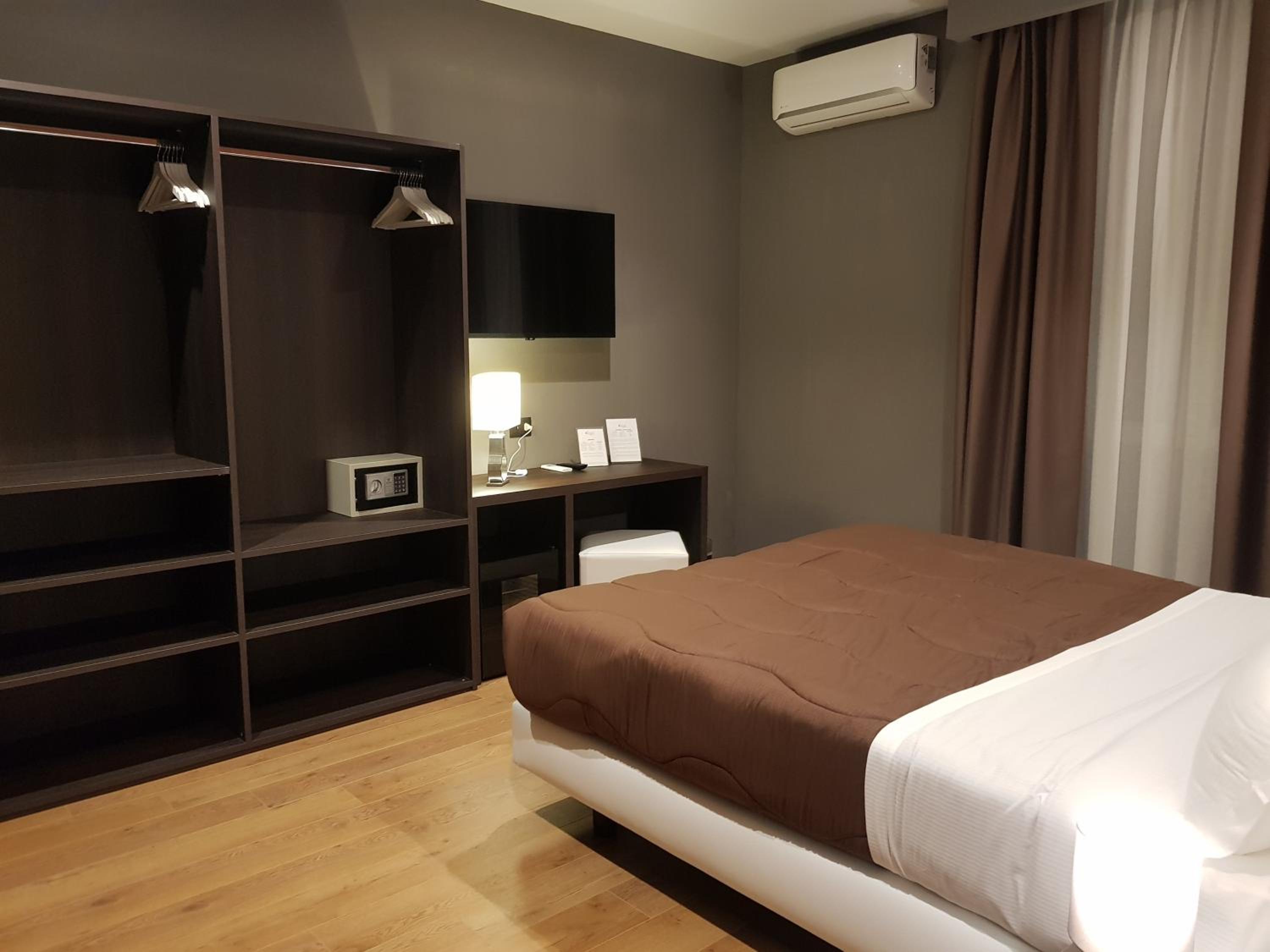 Triple Room - Photo 1