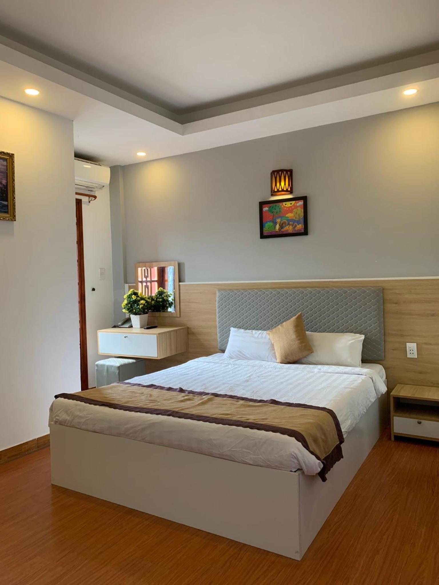 Deluxe Double Room with Balcony photo 3