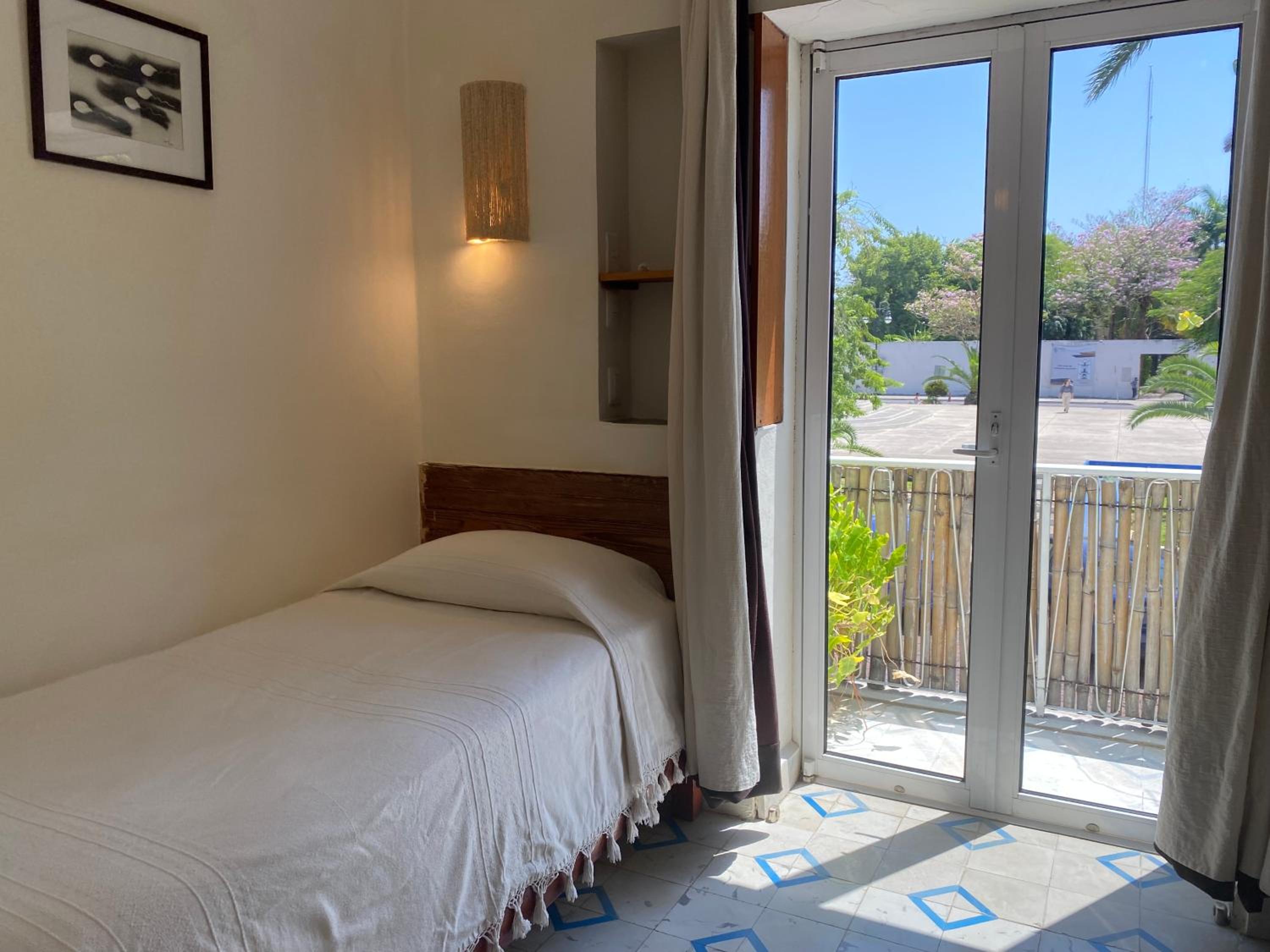 Twin Room with Park View photo 3