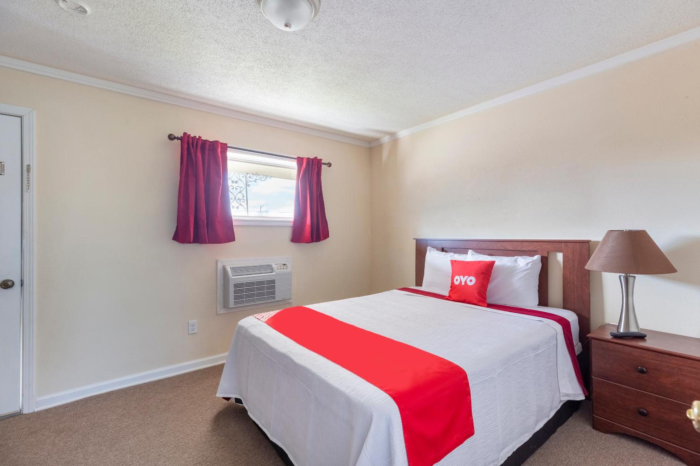 Queen Room