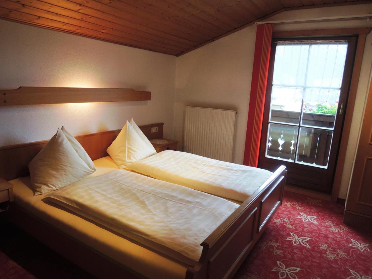 Two-Bedroom Apartment with Balcony photo 3
