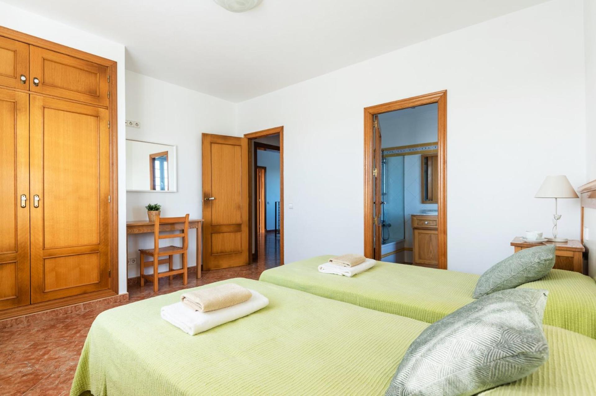 Villa photo 3