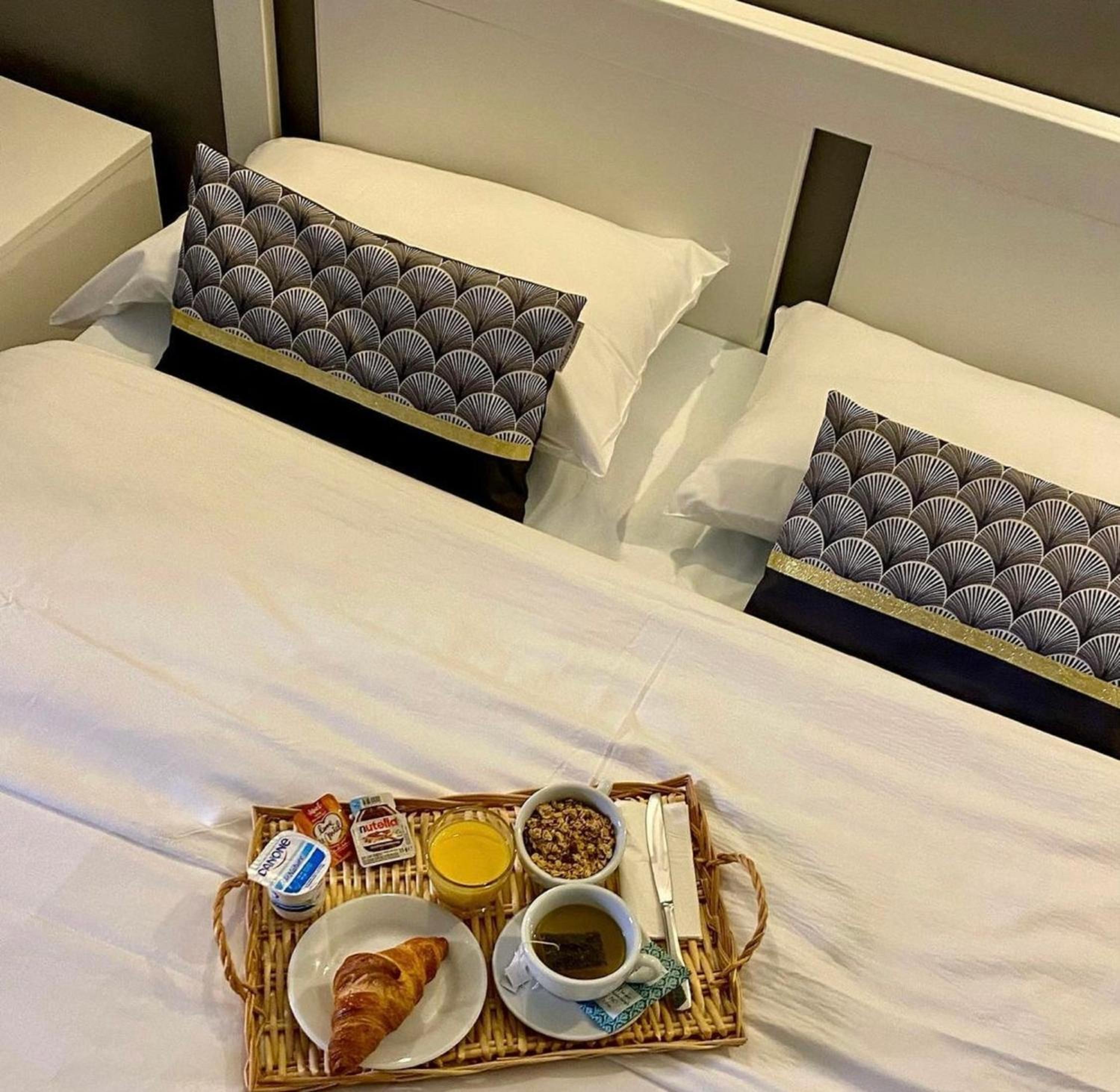 Double Room - Photo 5