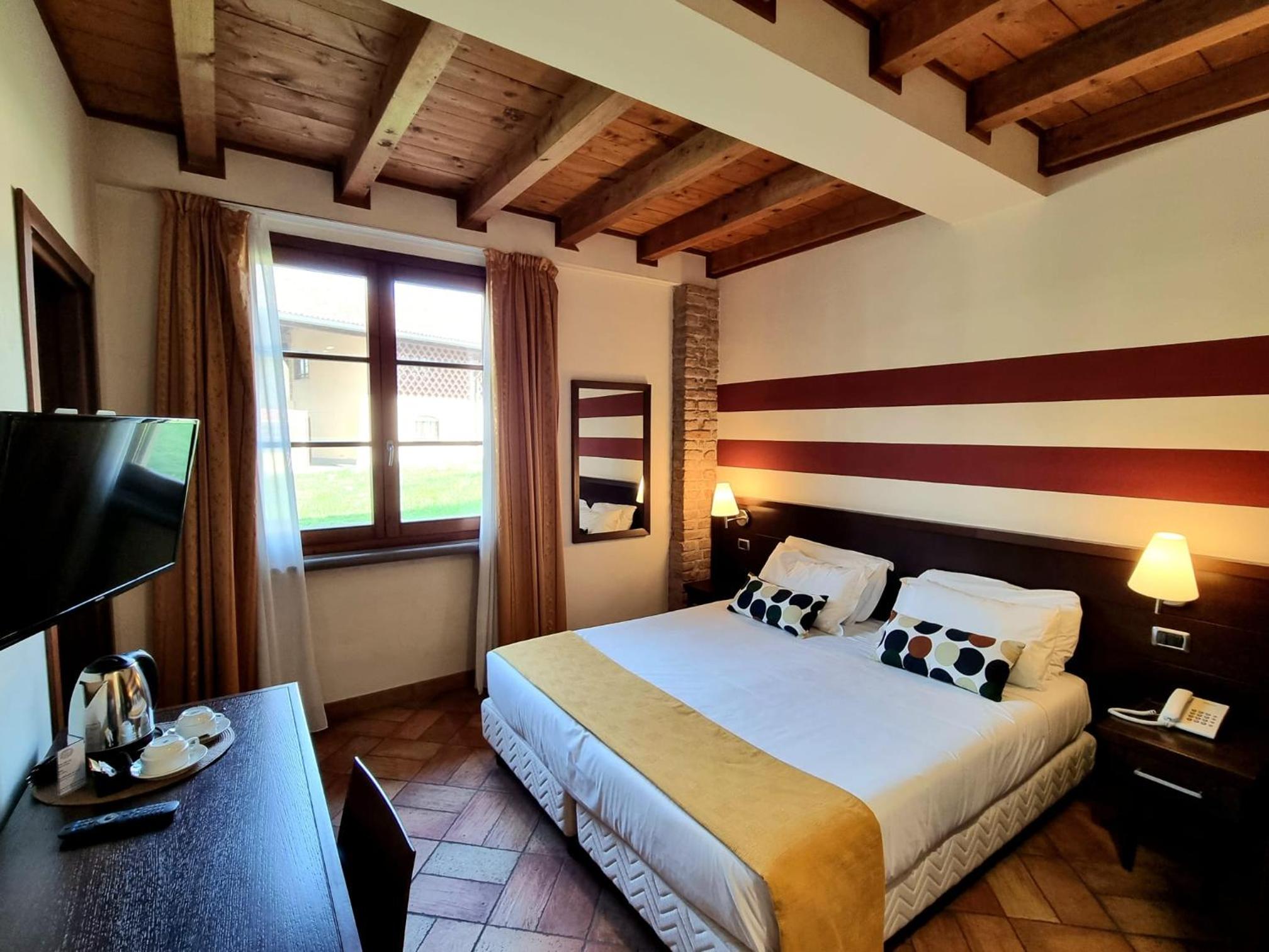  Double Room - Photo 1