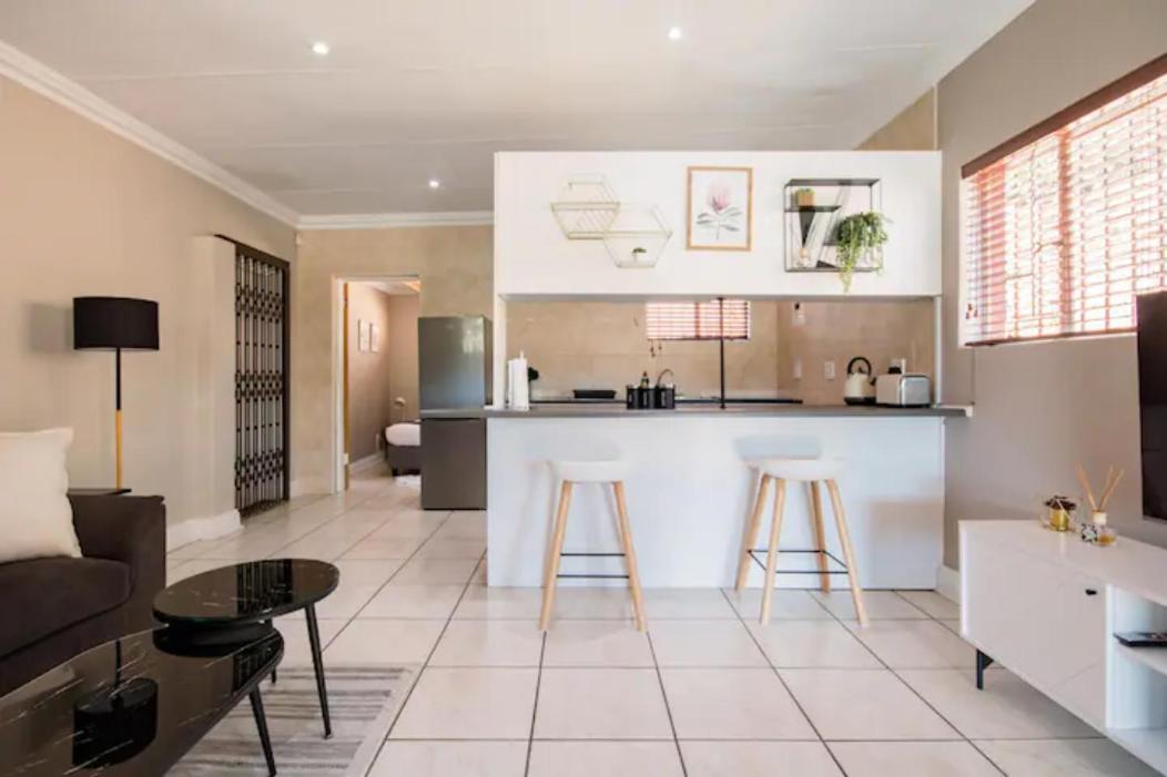 One-Bedroom Apartment - Photo 14