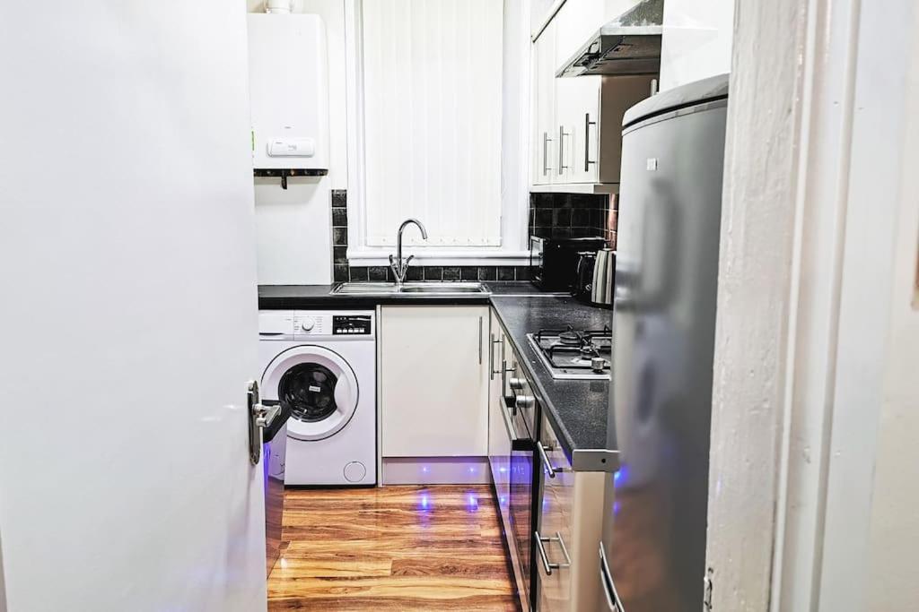 Two-Bedroom Apartment - Photo 4