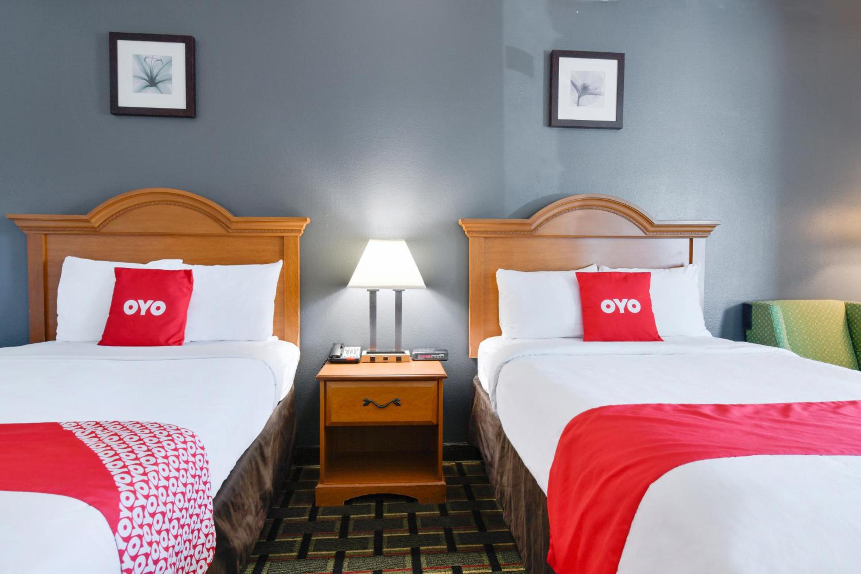 Double Room with Two Double Beds Smoking photo 2