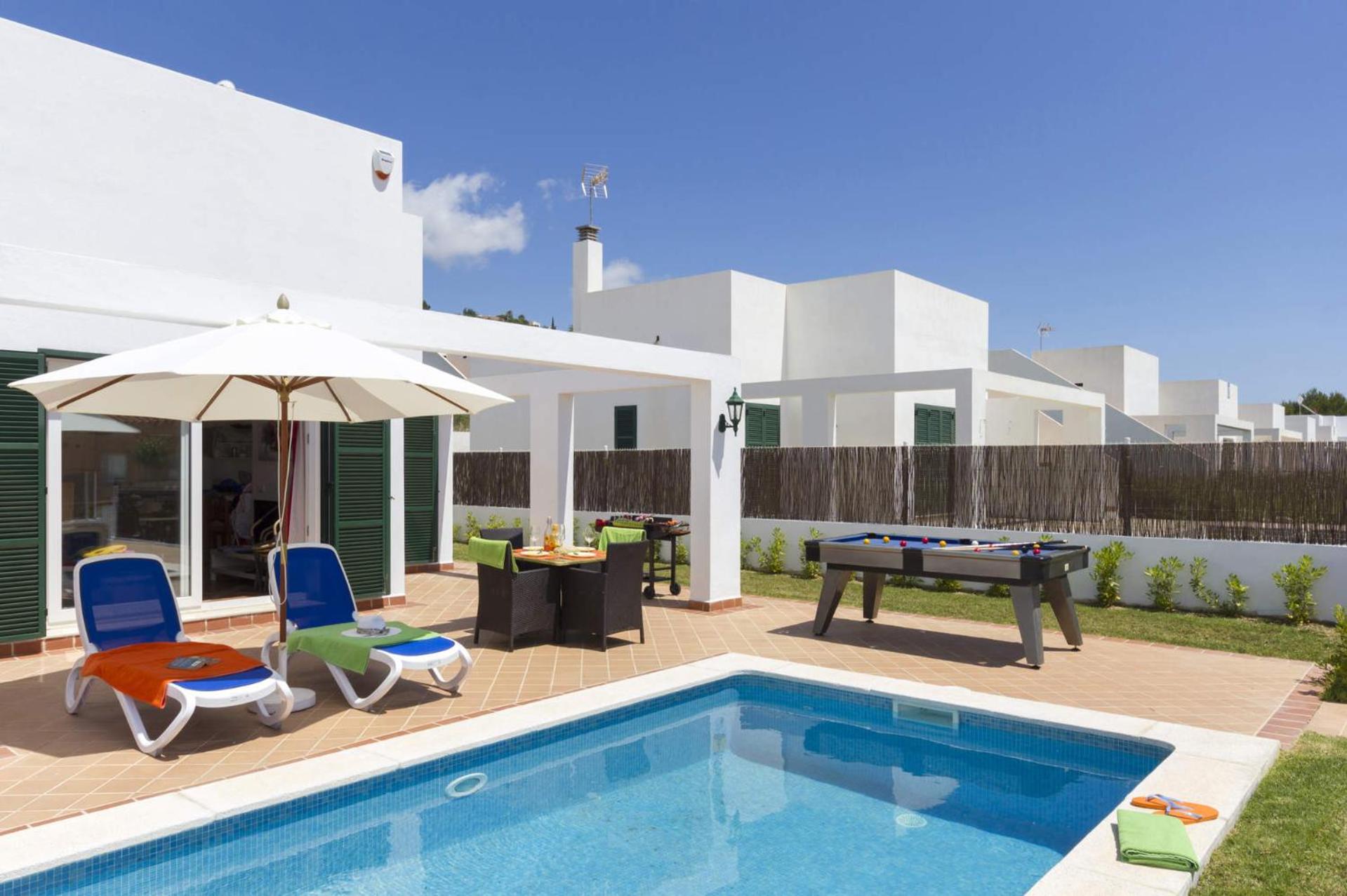 Villa photo 2