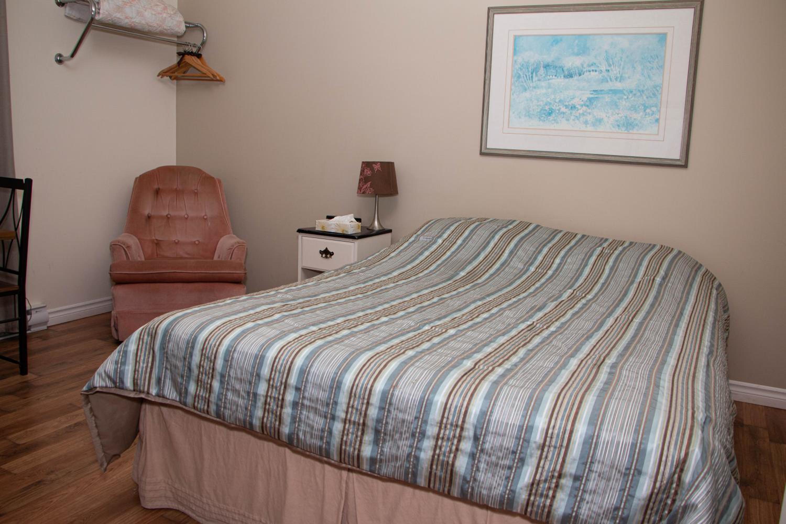 Standard Triple Room with Sea View - Photo 7
