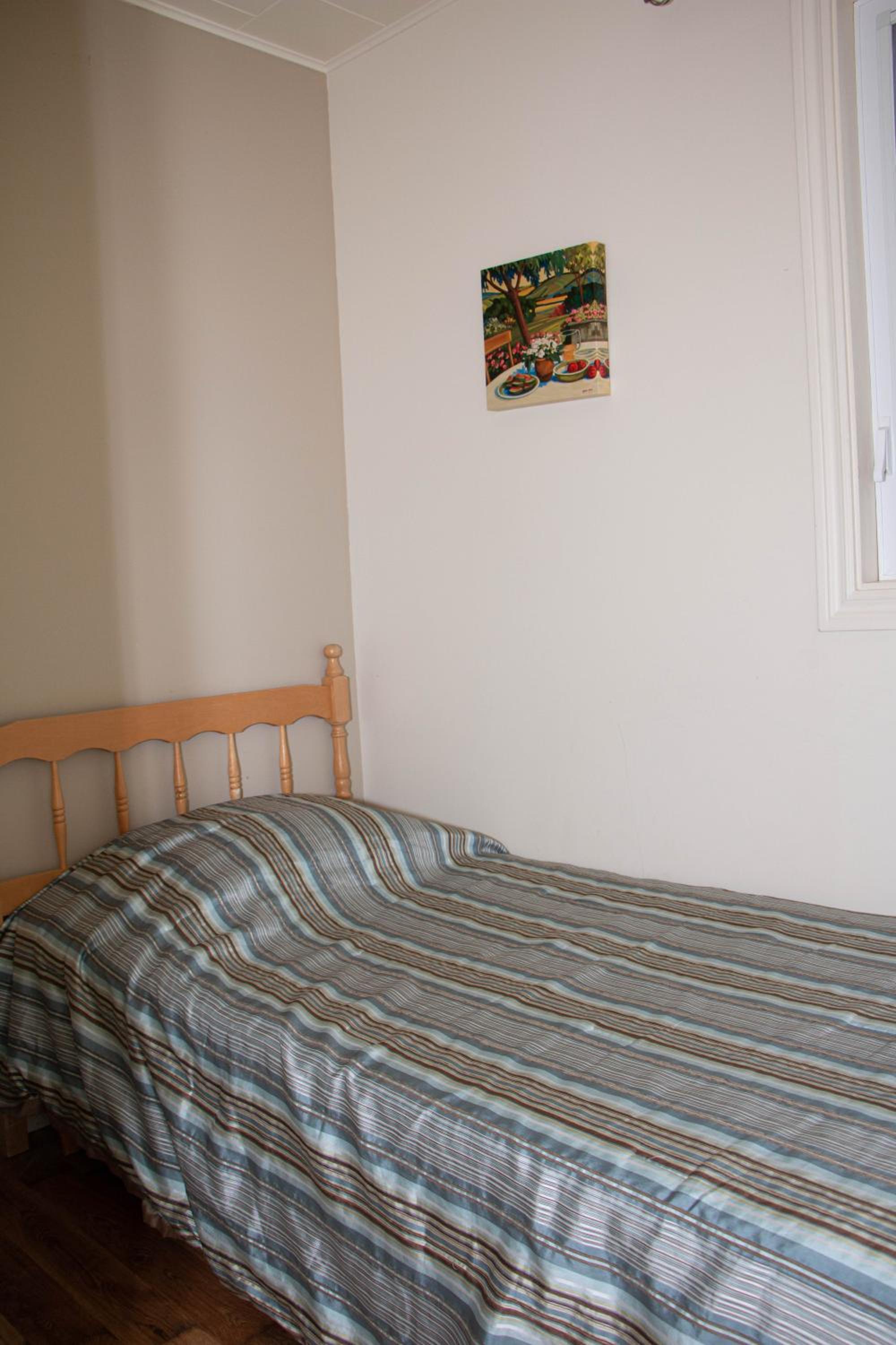 Standard Triple Room with Sea View - Photo 8