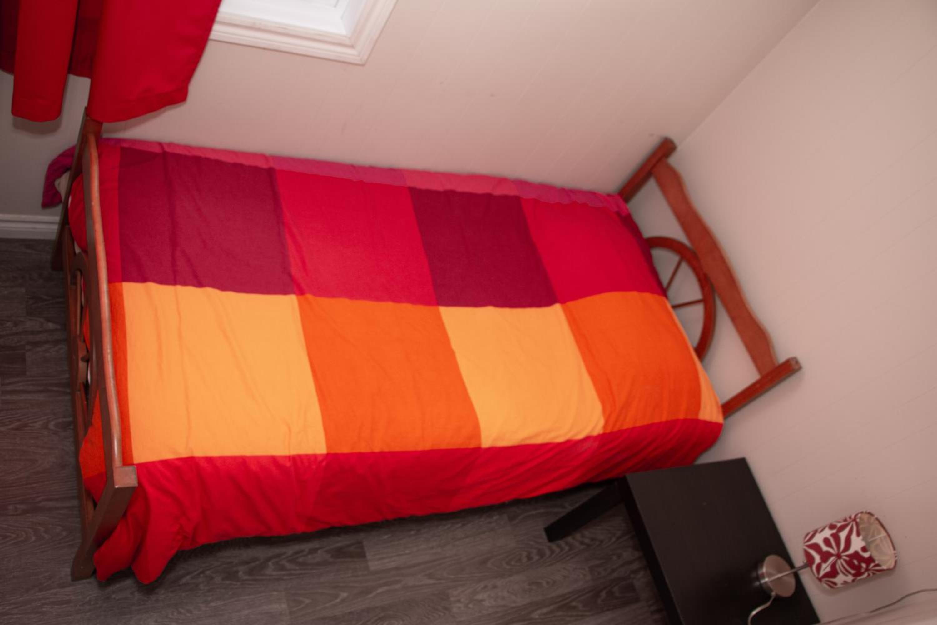 Standard Triple Room with Sea View - Photo 4