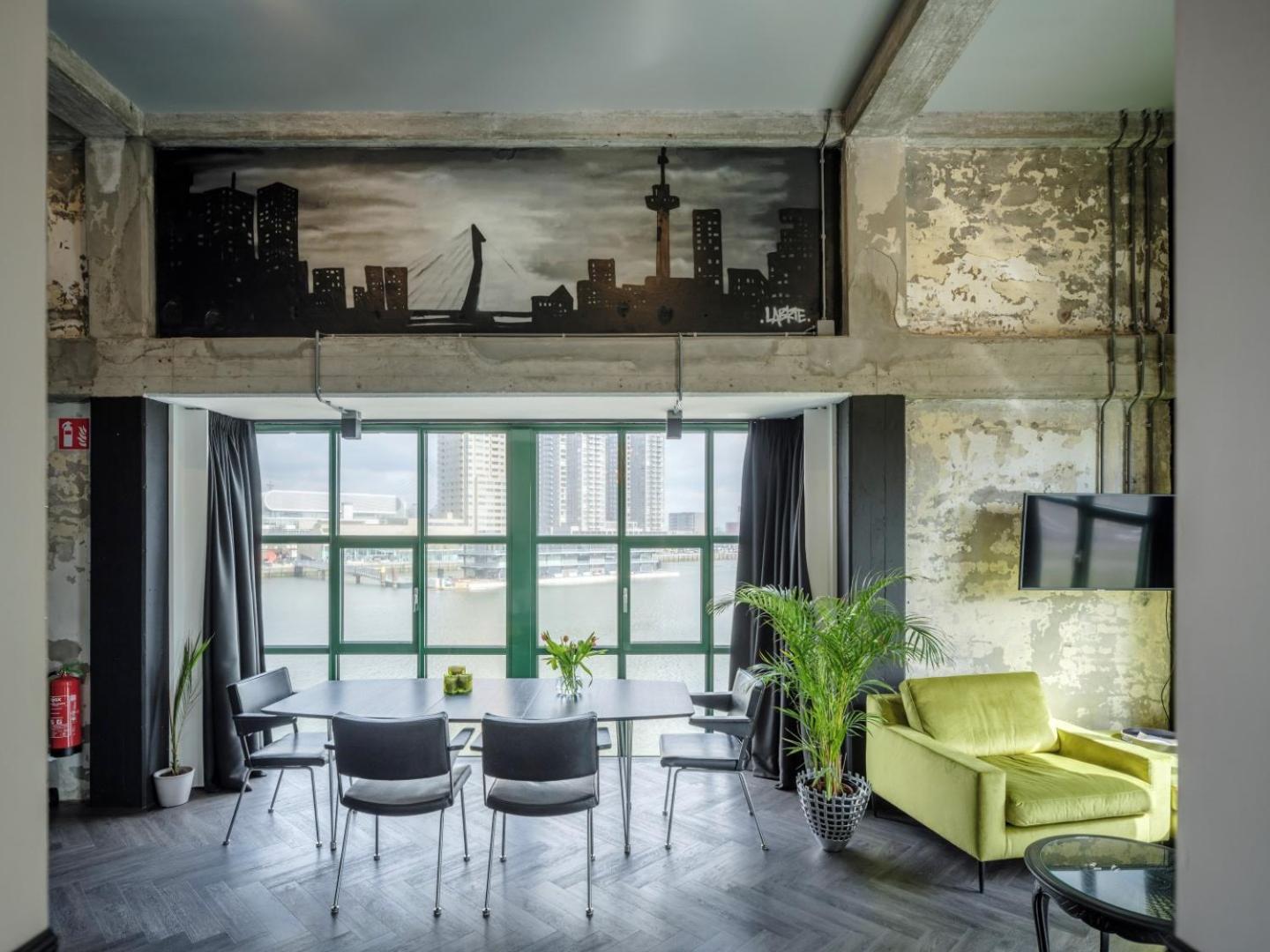 Loft photo 1
