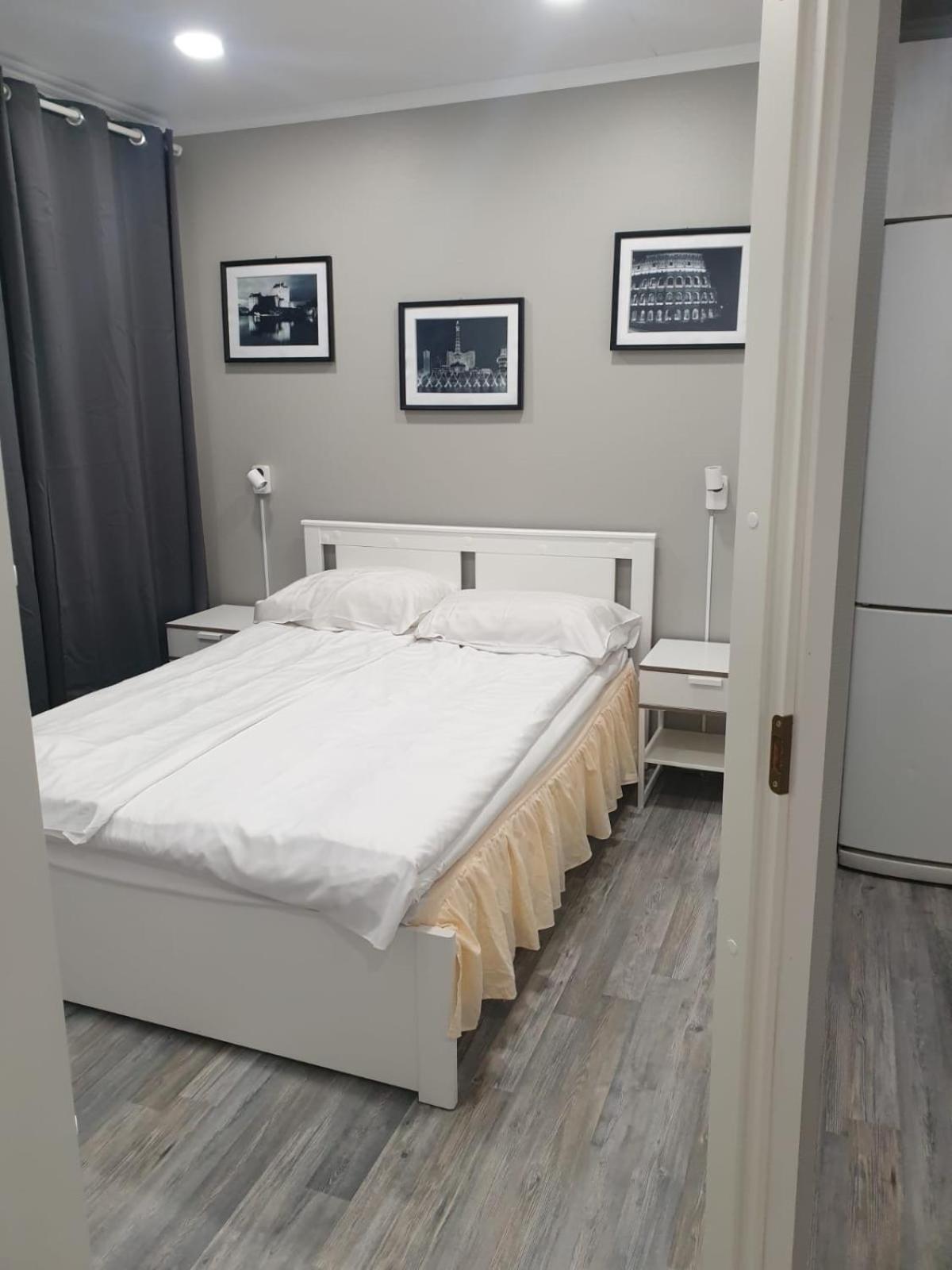 One-Bedroom Apartment - Photo 7
